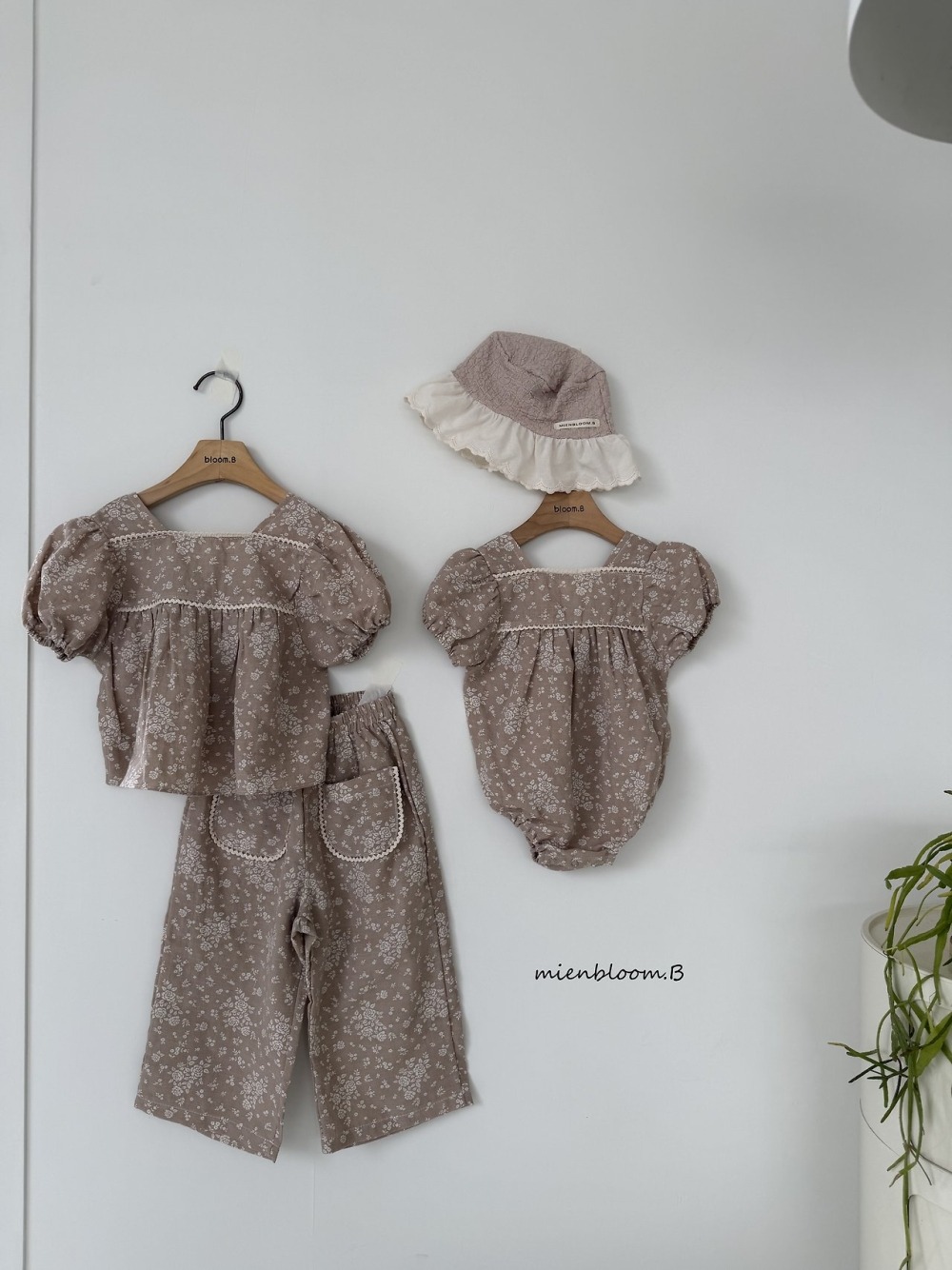 Bloom.b14｜(80-118cm) 亞麻碎花上衣