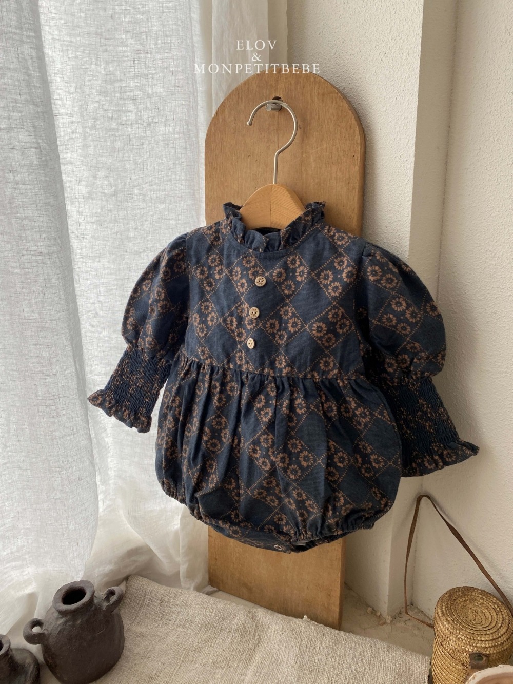 Monpetitbebe03｜(6m-18m) 古典荷葉立領公主袖包屁衣