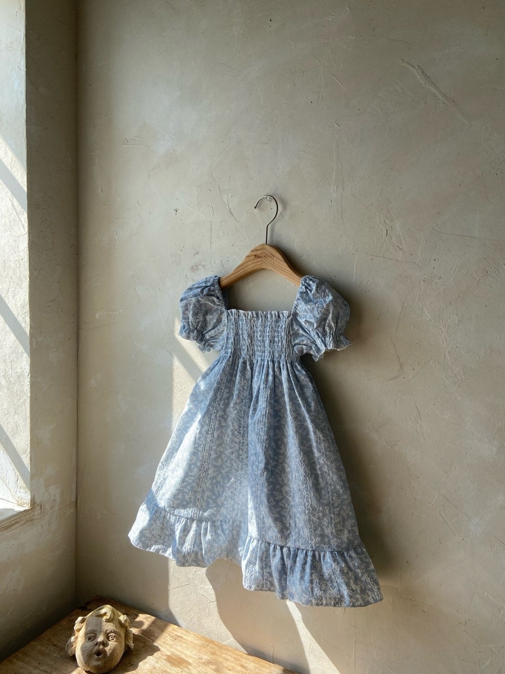 Anne Shirley32｜(1y-5y) 1色夏日藍碎花公主袖洋裝