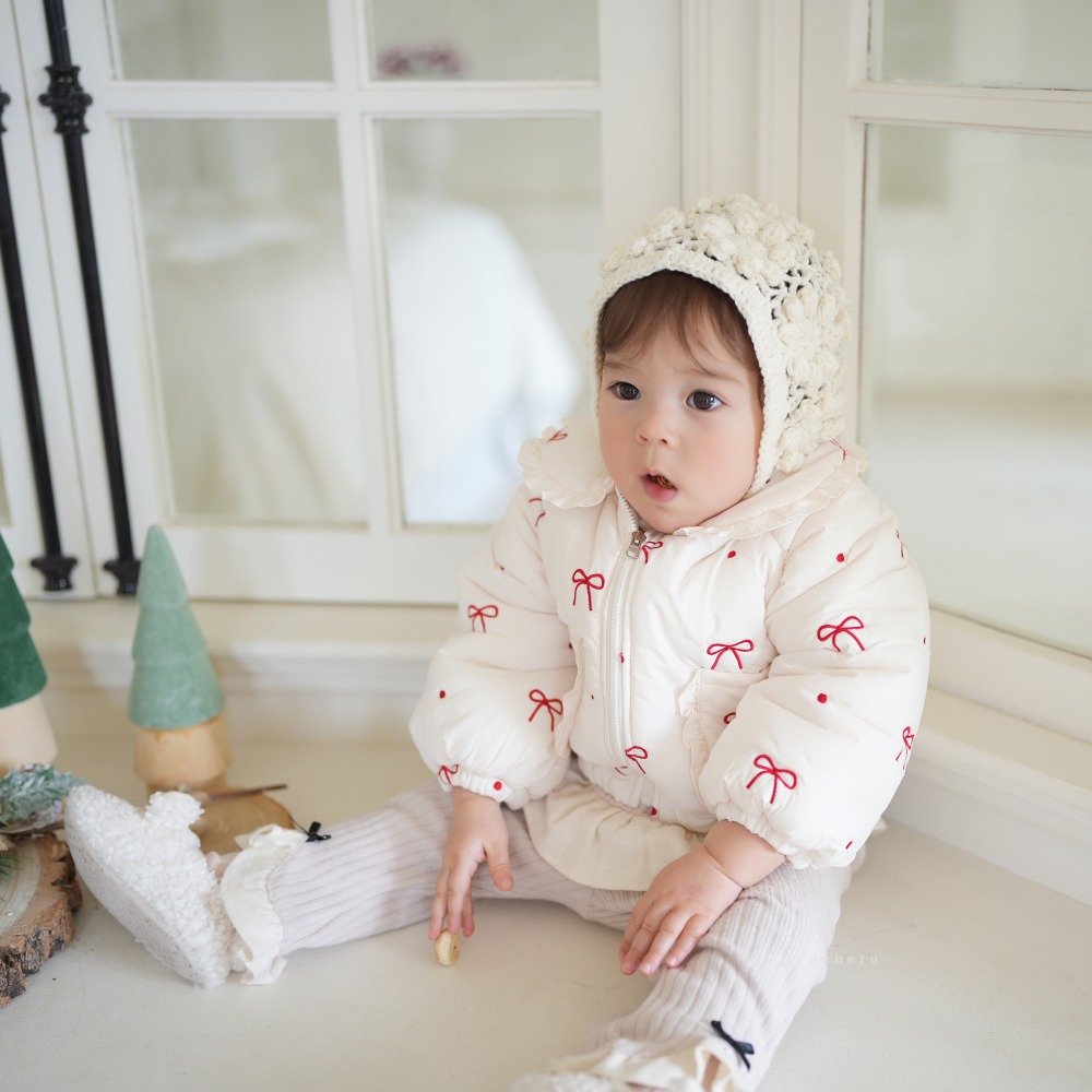 neneru16｜(70cm-125cm)1色蝴蝶結刺繡絎縫夾層棉外套