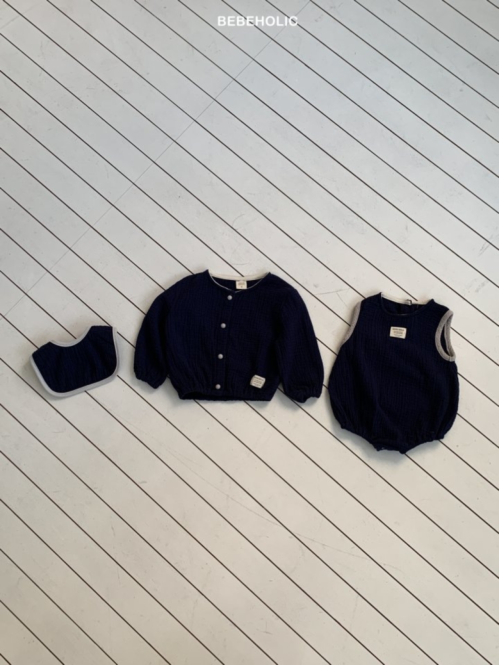 Bebe holic26｜(3m-18m) 棉麻滾邊圍兜