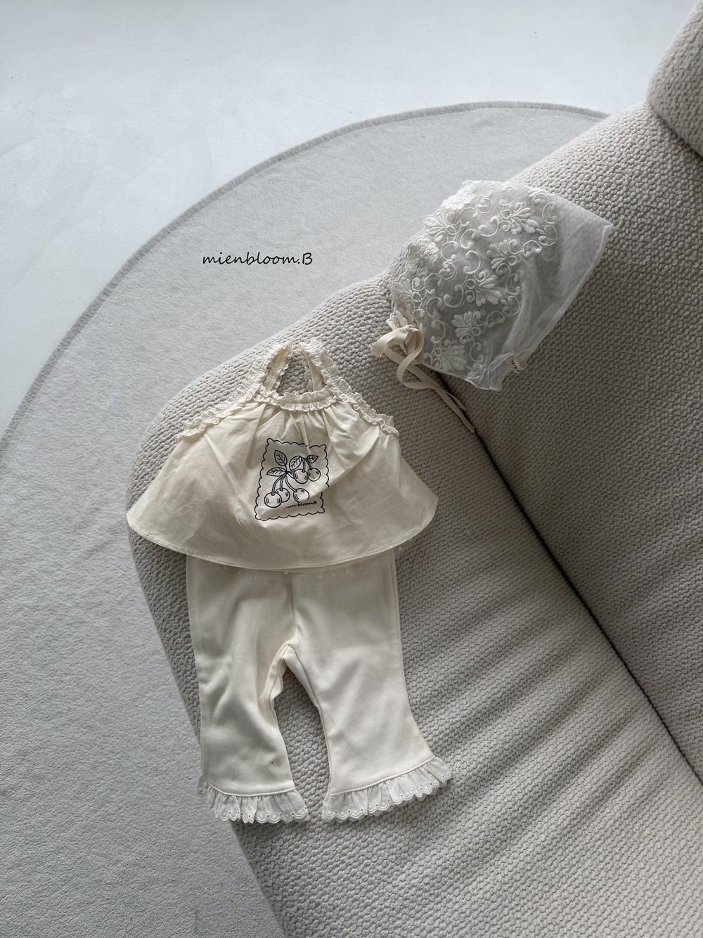 Bloom.b27｜(55cm-118cm) 蕾絲花邊喇叭褲