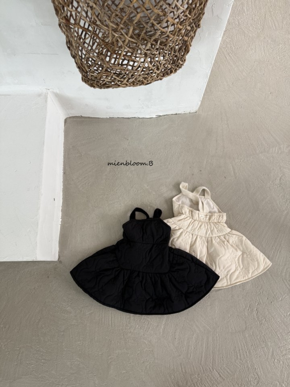 Bloom.b46｜(85cm-125cm) 蝴蝶結印花絎縫洋裝