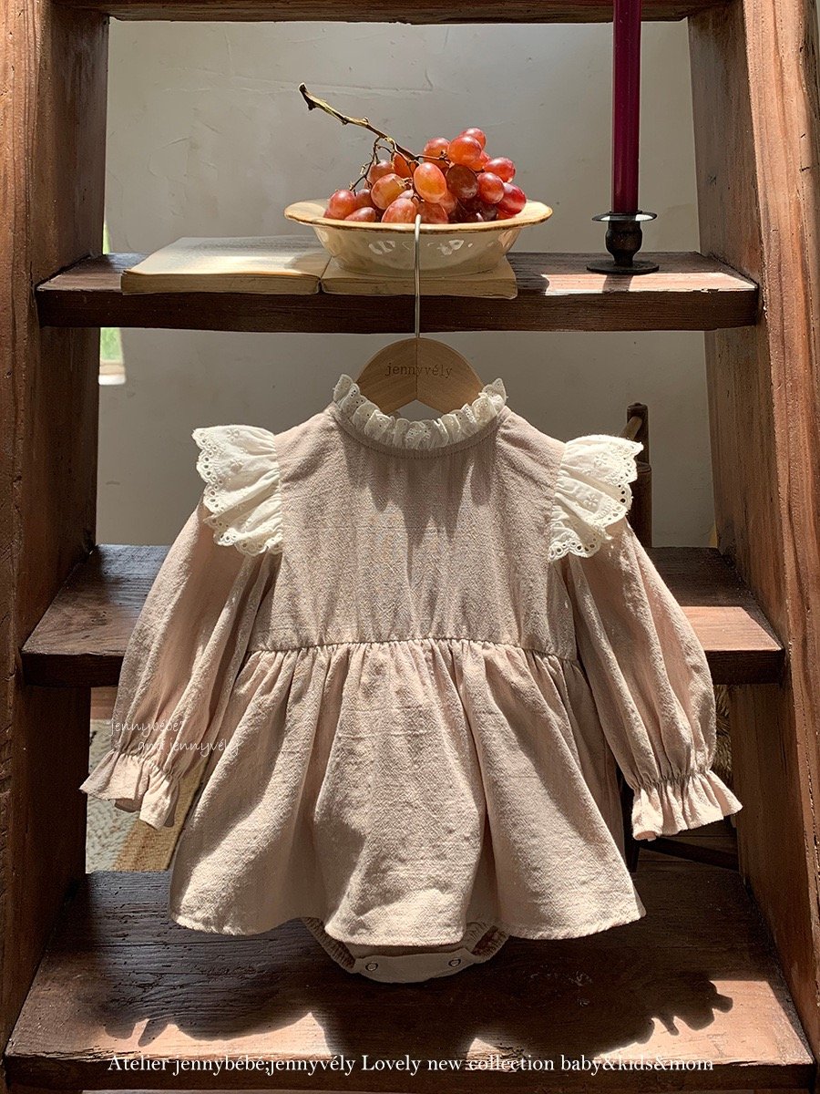 JE577｜(66-90cm) 蕾絲領飛袖包屁裙