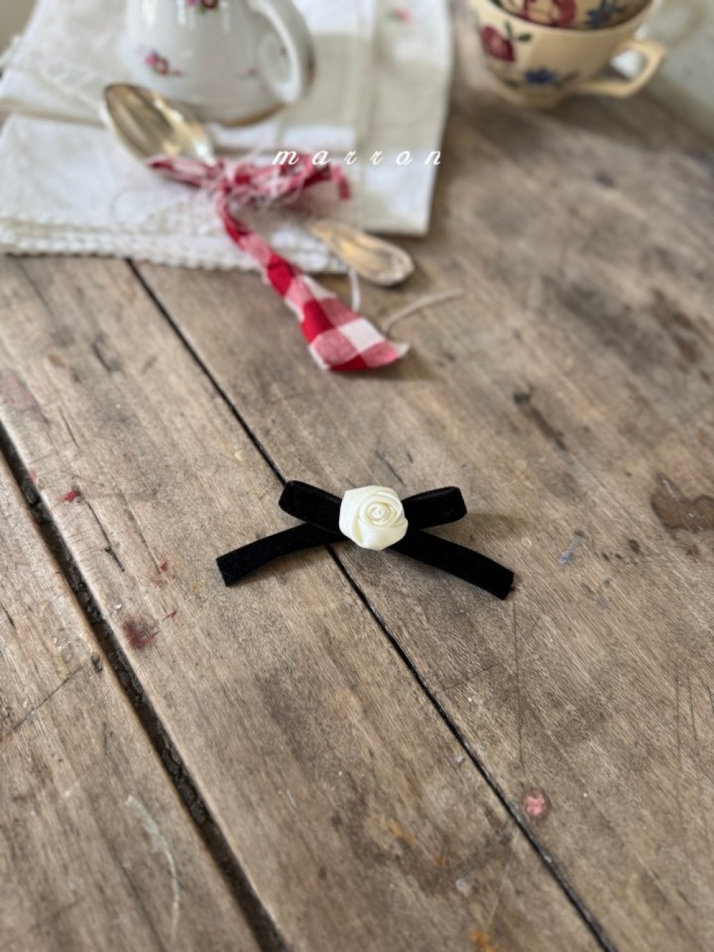 Marron 79｜(free) 蝴蝶結玫瑰花別針