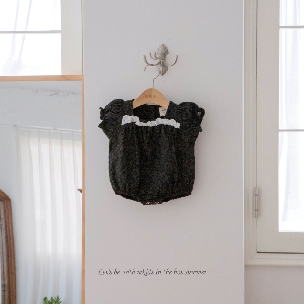 M-KIDS40｜(65-80cm) 印花蕾絲邊包屁衣