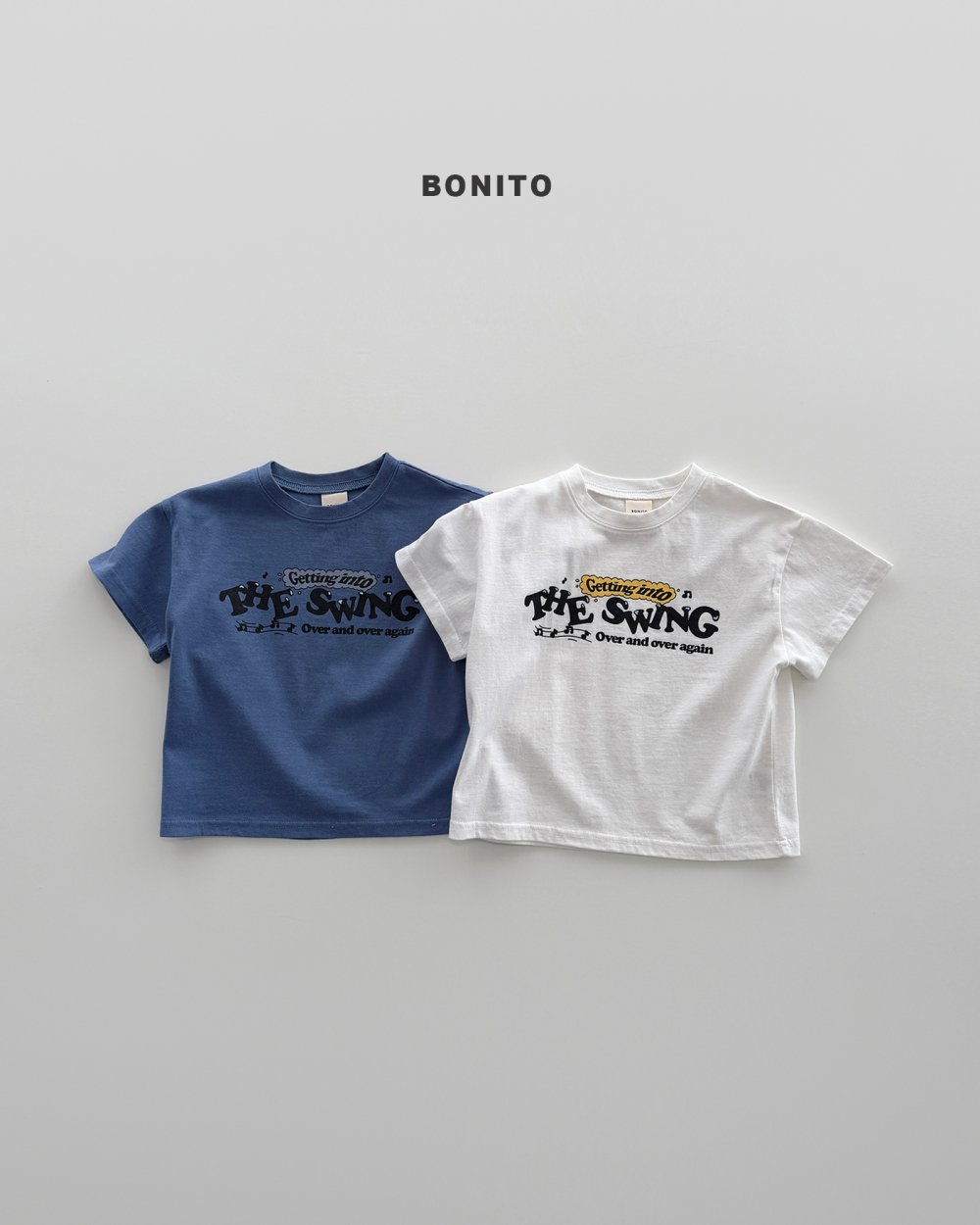 Bonito44｜(75cm-125cm) 2色旋轉球座字母上衣