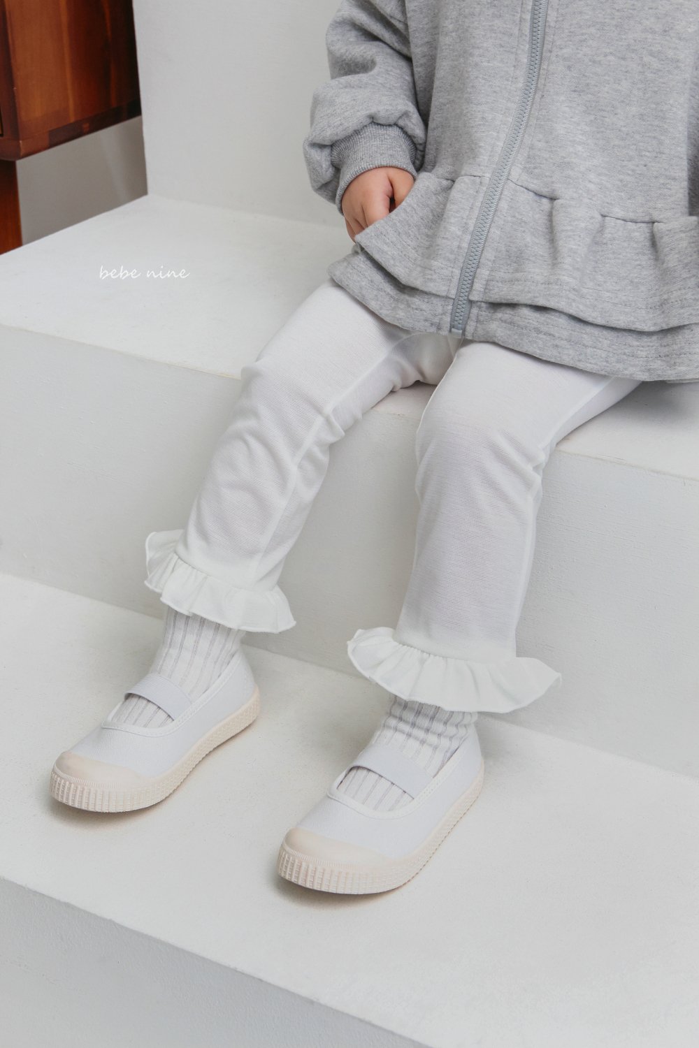 bebe nine09  (65-115) 2色荷葉緊身褲