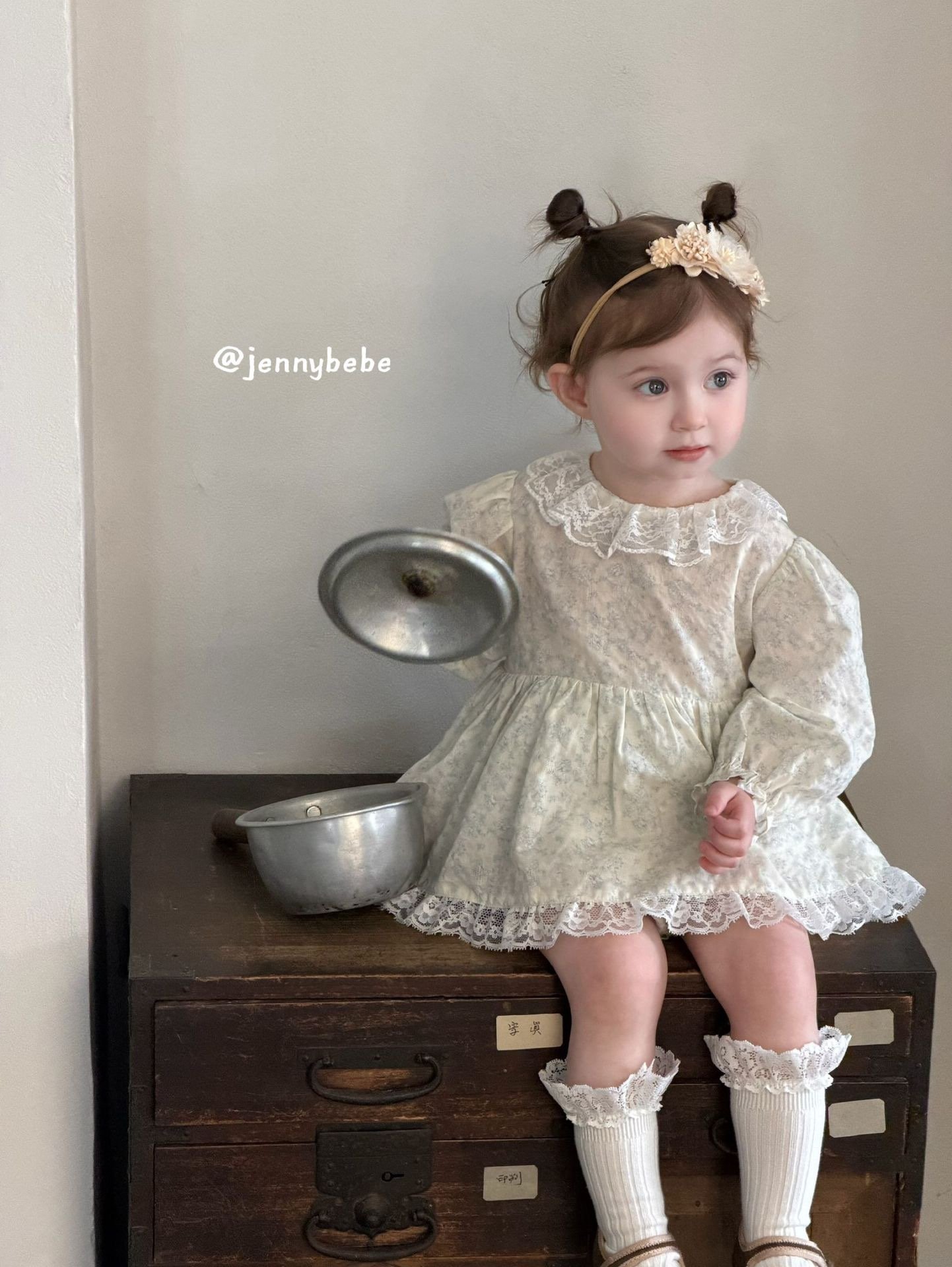 JE727｜(66-90cm) 翠綠碎花蕾絲洋裝包屁衣