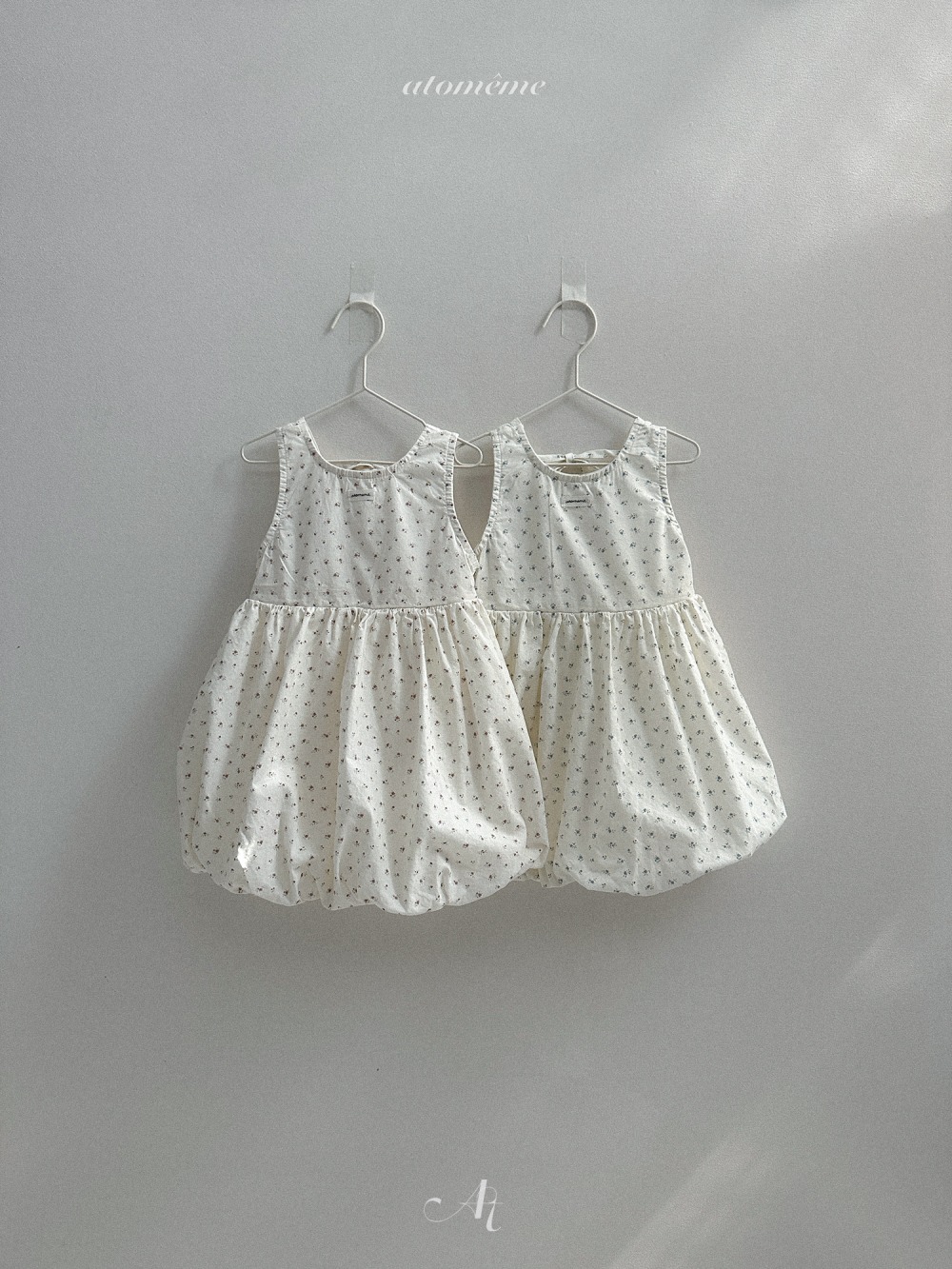 Atomeme42｜(70-110) 碎花綁帶氣球洋裝