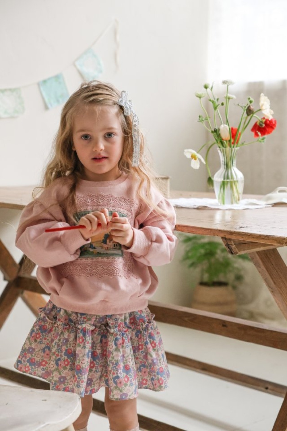 FLO50｜(75-140) 2色法式油畫插圖休閒上衣