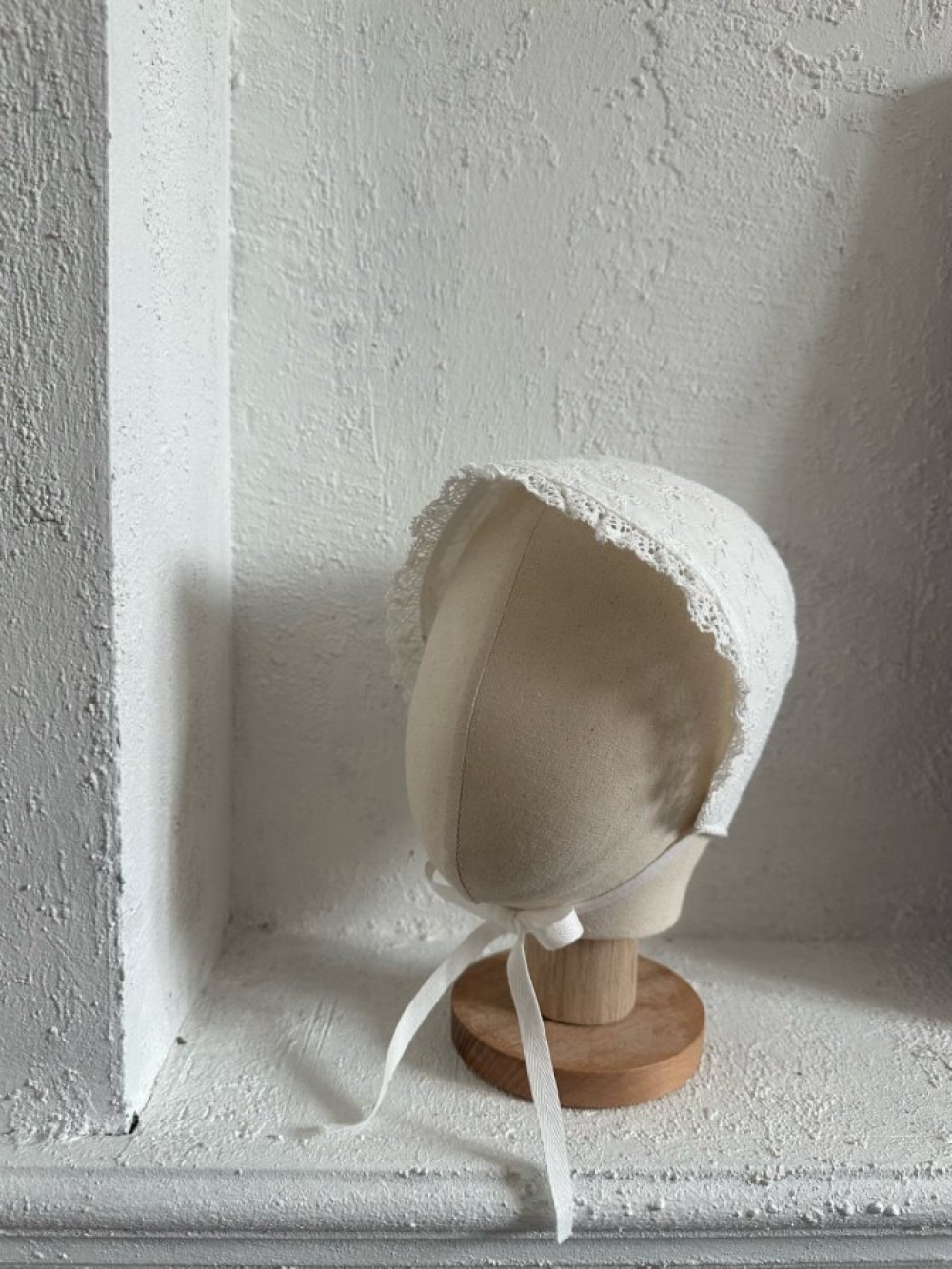 MONBEBE08｜(0m-12m) 蕾絲綁帶帽