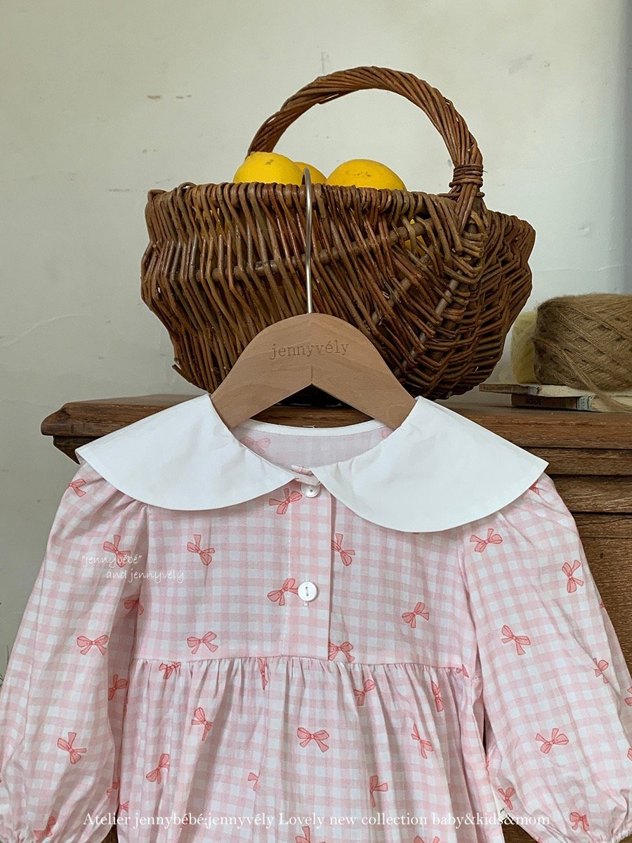 JE525｜(66-90cm) 粉嫩蝴蝶結格紋包屁衣