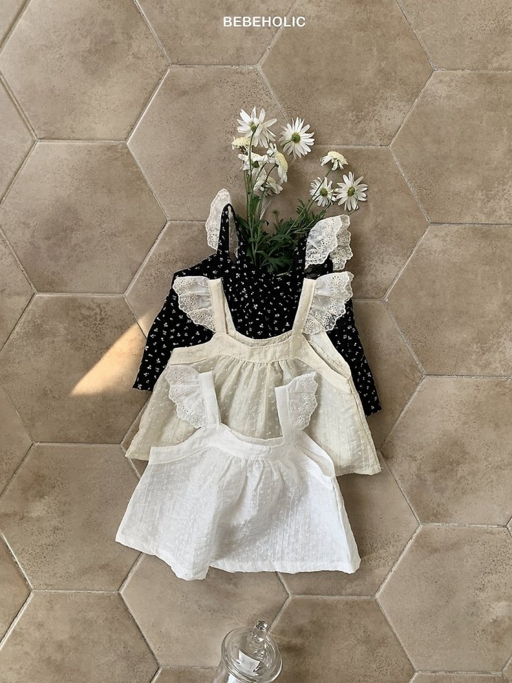 Bebe holic32｜(3m-18m) 碎花精靈袖上衣