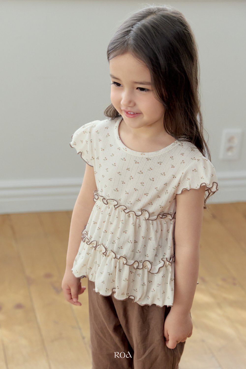 ROA23｜(6m-18m) 2色櫻桃捲邊層次上衣