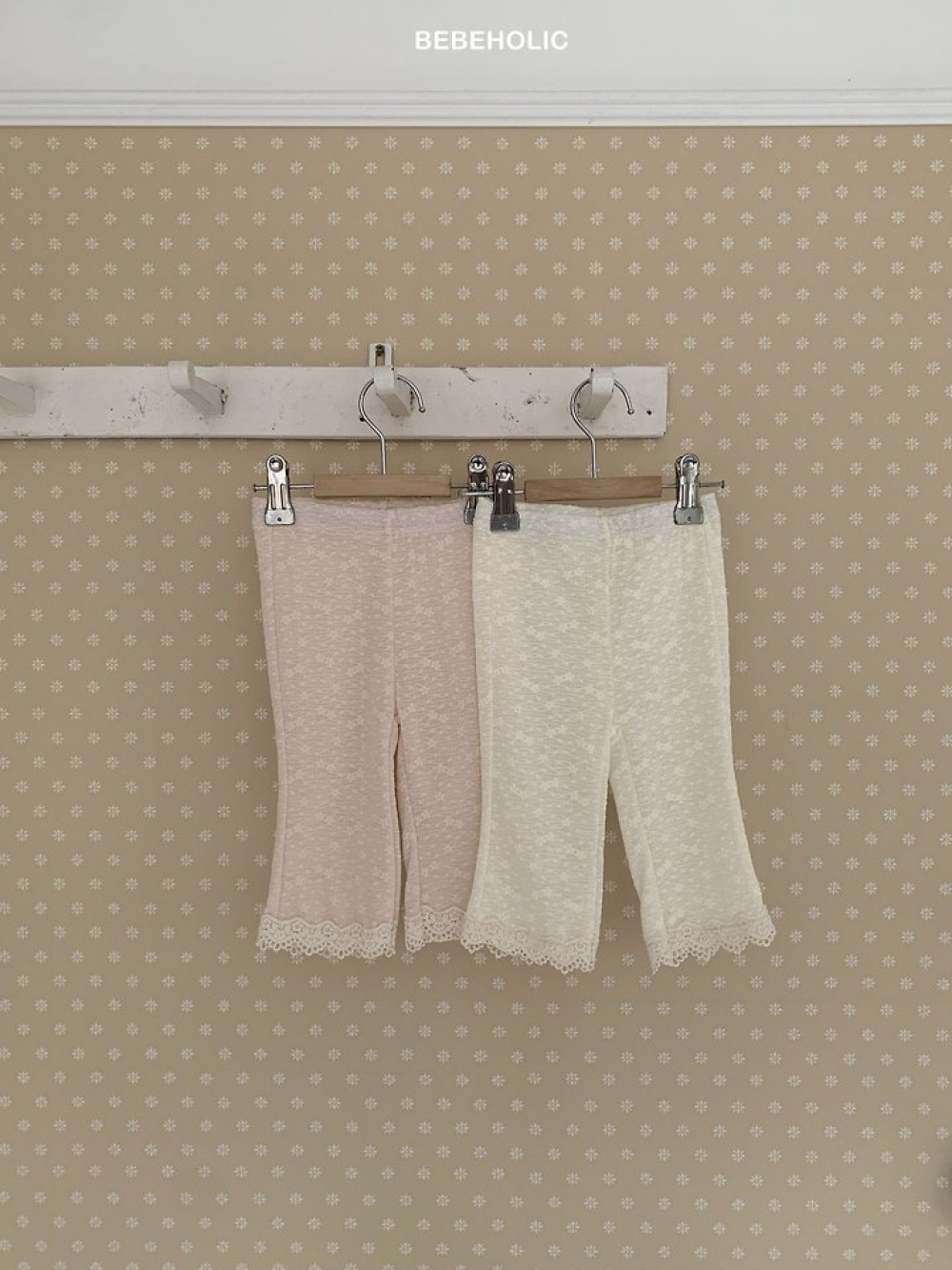 Bebe holic05｜(3m-18m) 小花蕾絲邊褲
