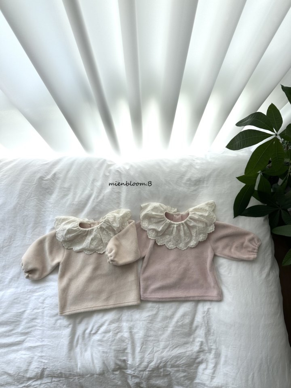 Bloom.b16｜(85cm-125cm) 蕾絲花瓣領上衣