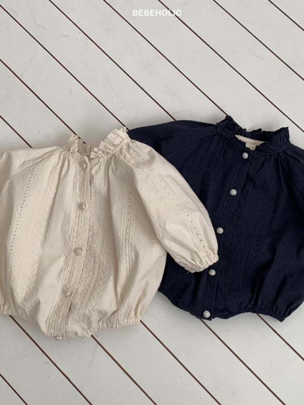 Bebe holic45｜(3m-18m) 壓紋褶皺領包屁衣