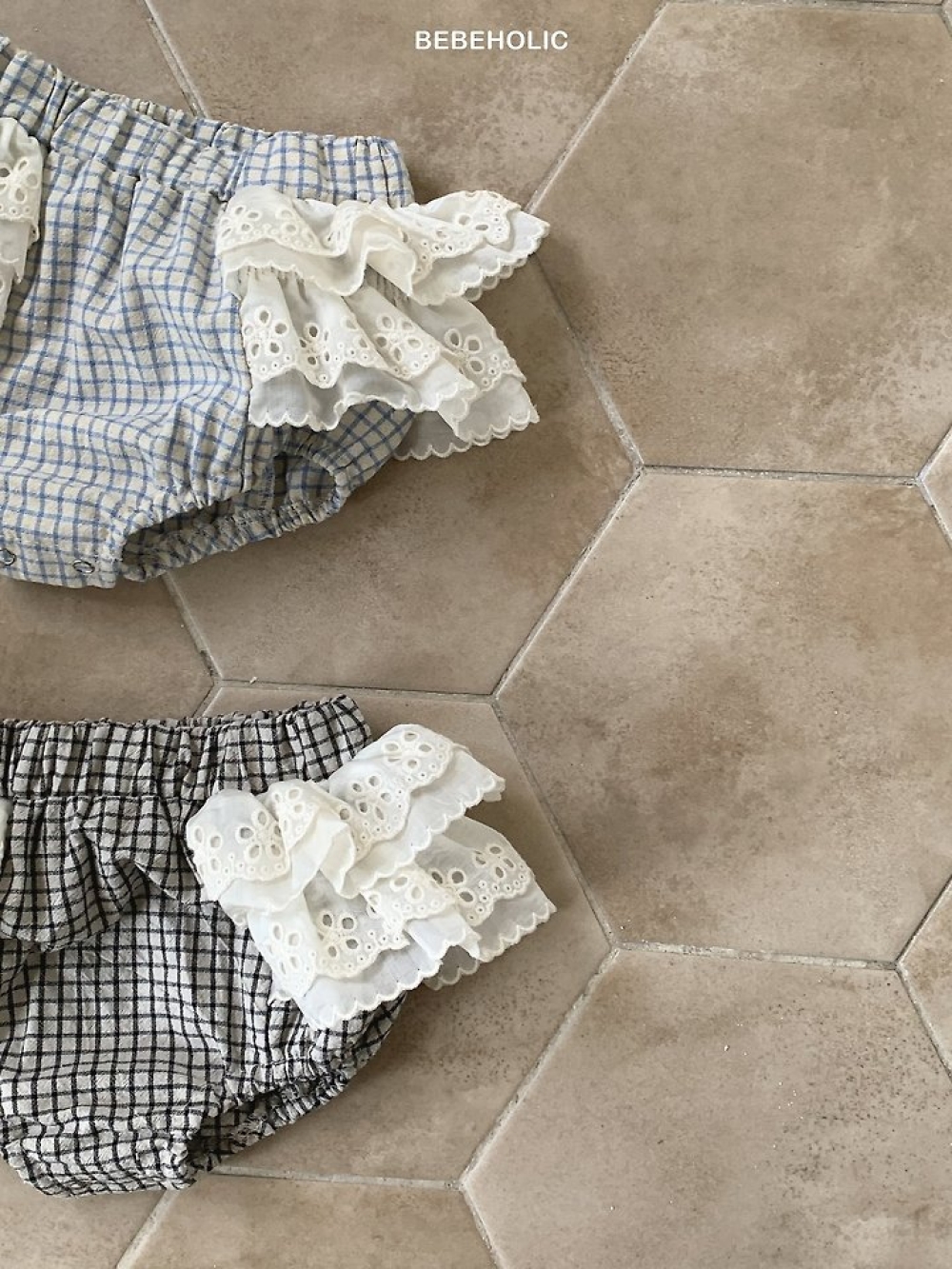 Bebe holic08｜(3m-18m) 格子精靈邊褲