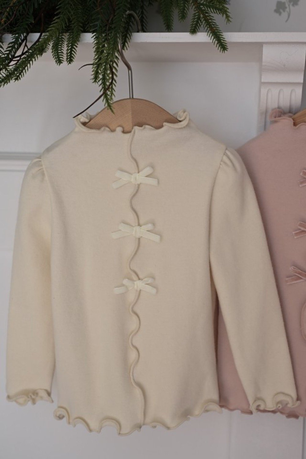 ROA39｜(6m-18m) 3色蝴蝶結緞帶捲邊上衣