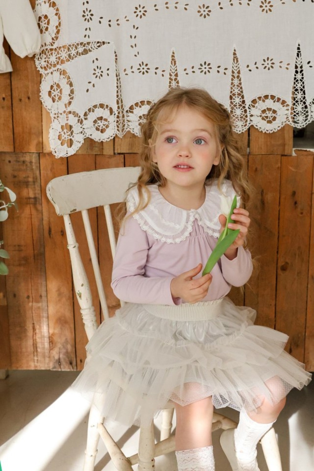 FLO42｜(75-140) 3色蕾絲翻領上衣