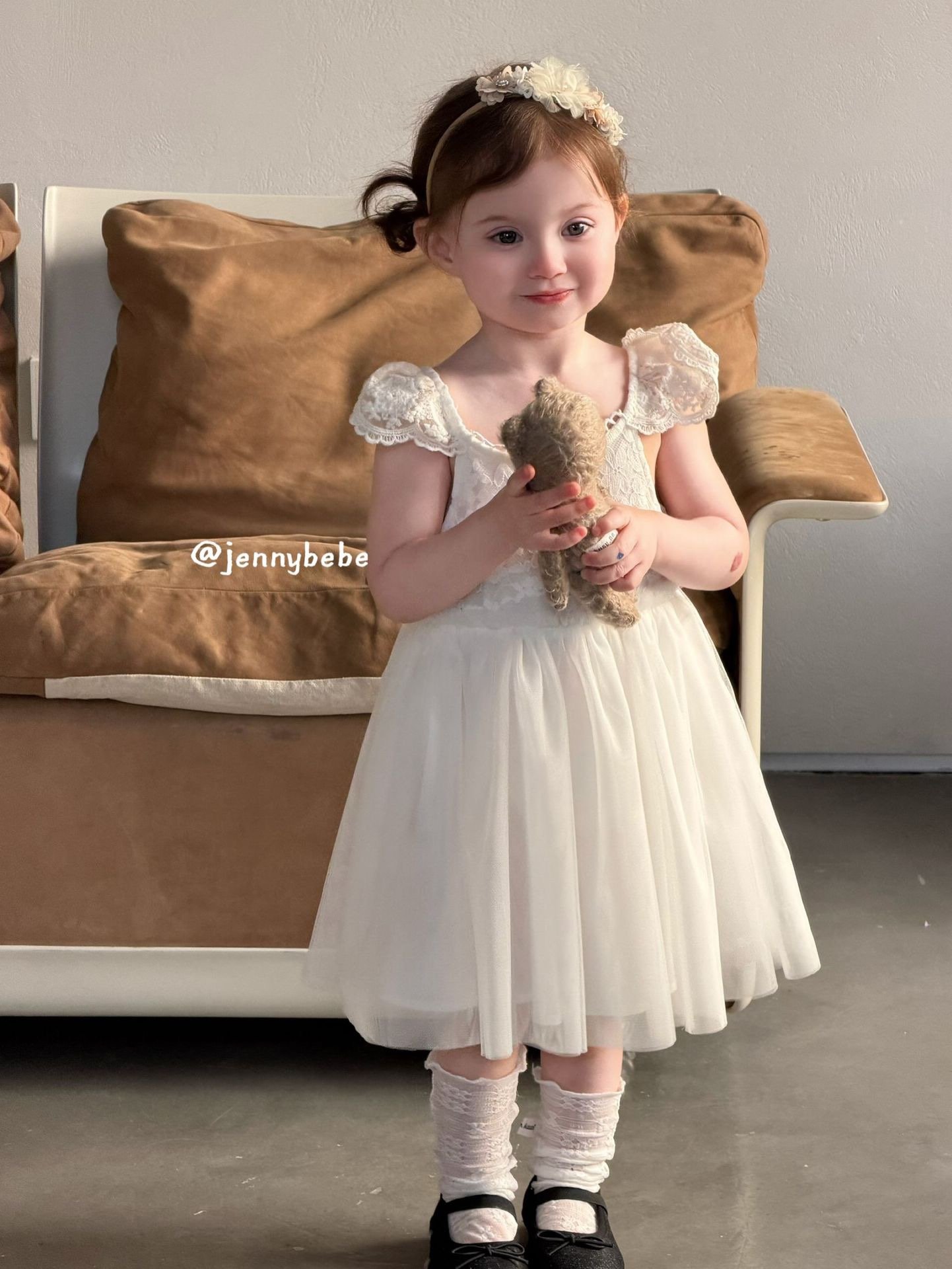 JE729｜(80-110cm) 白天鵝壓紋薄紗洋裝