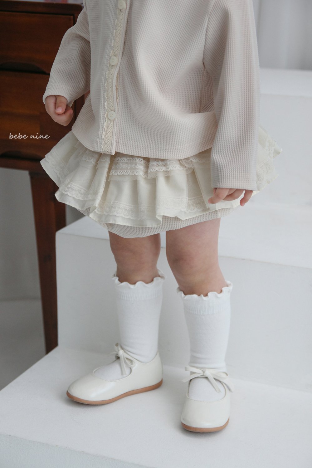 bebe nine16 (65-90) 2色層次荷葉蕾絲包屁裙