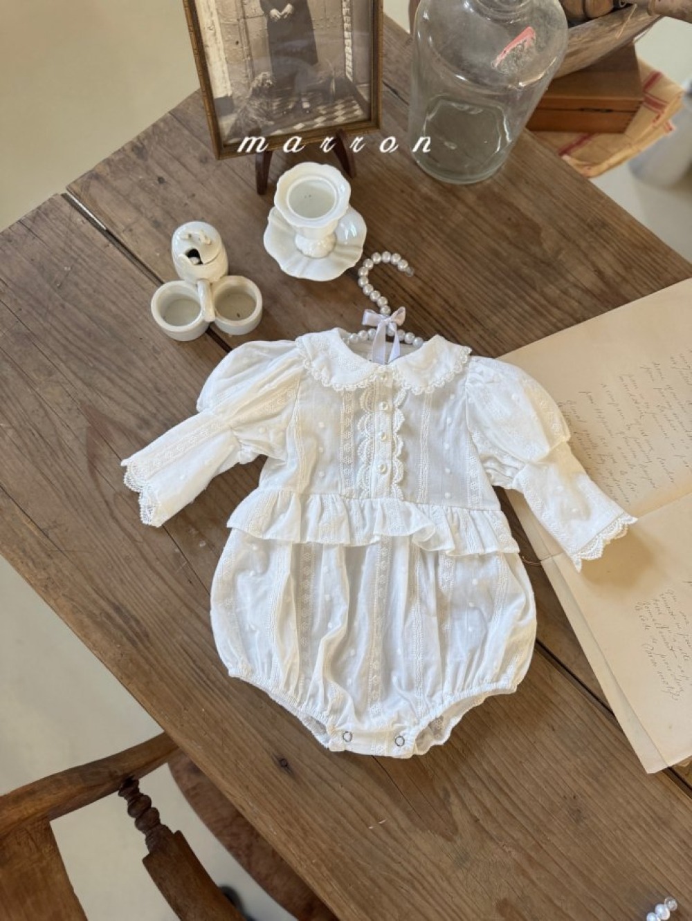 Marron61｜(3m-18m) 蕾絲公主袖包屁衣