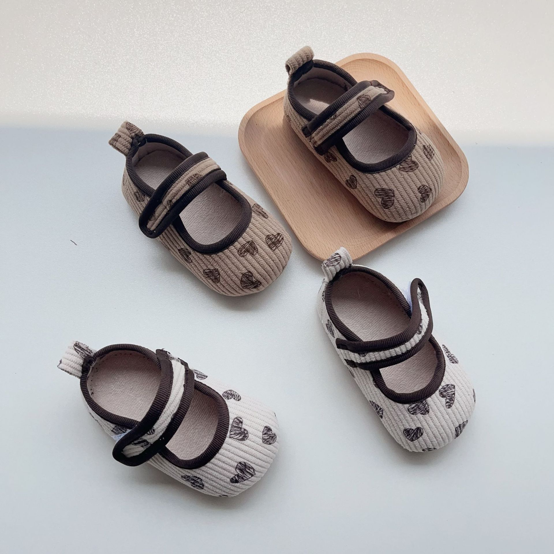 愛心毛絨線墊學步鞋