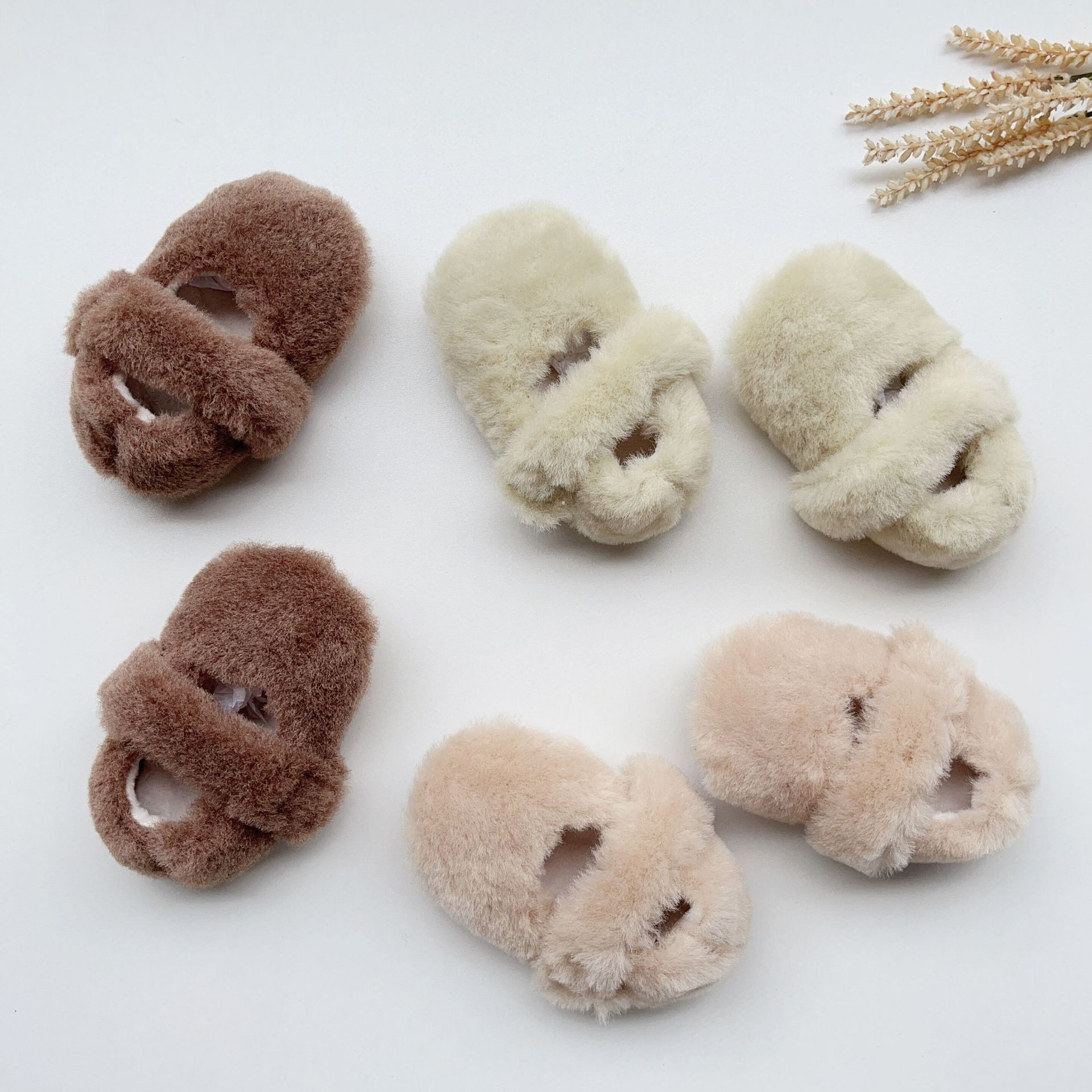 毛絨保暖學步鞋