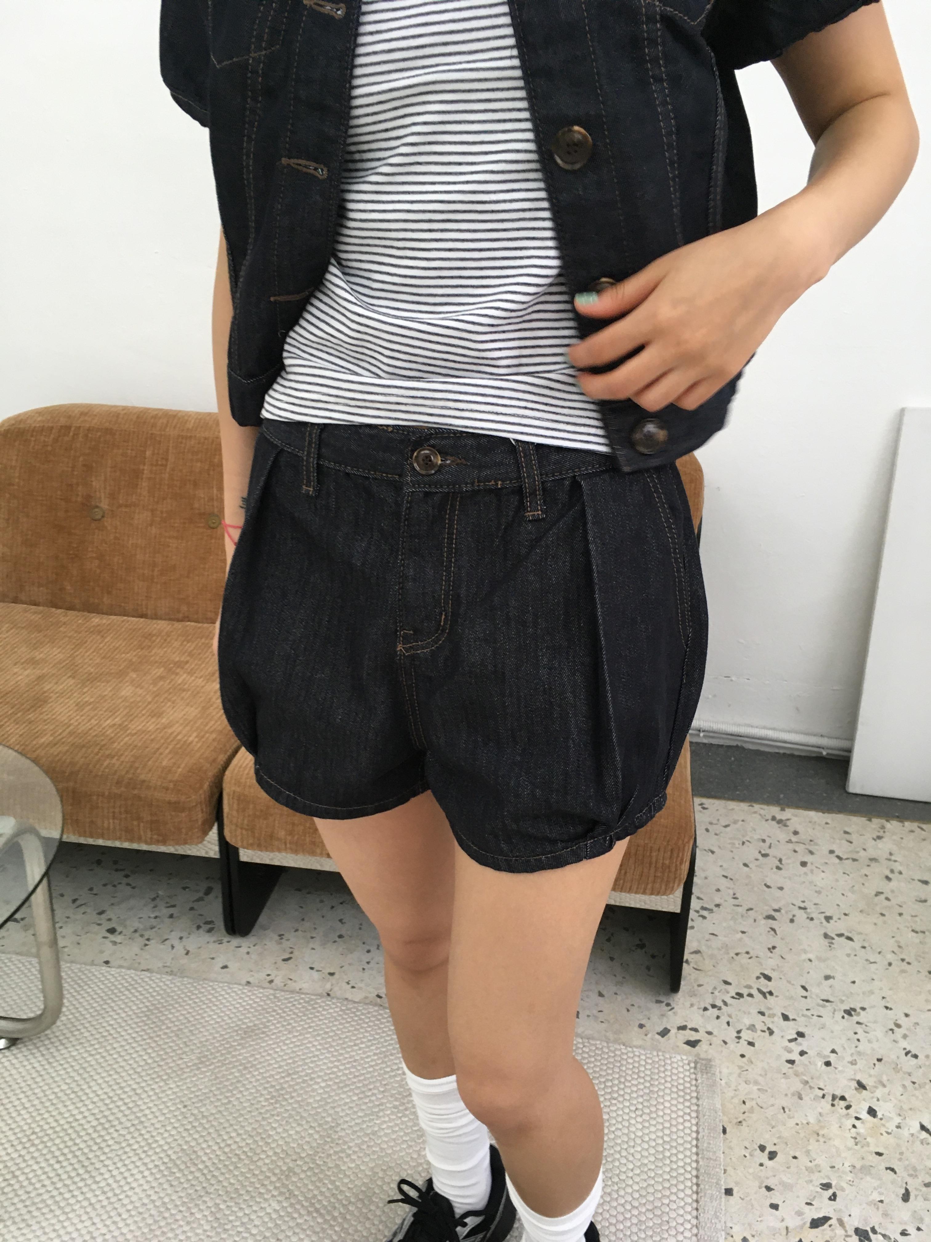 夏季涼感 韓系休閒感 牛仔 抓皺 短褲 (set-up) - 1C