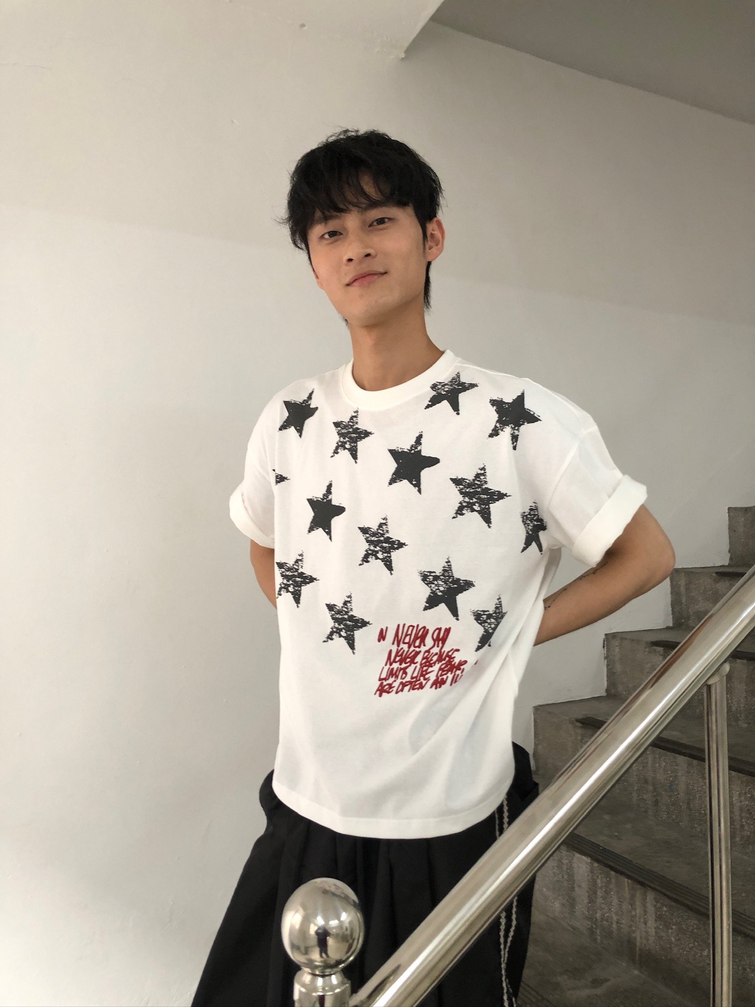 酷帥街頭風 滿天星 短版 美式 短袖上衣 - 4C