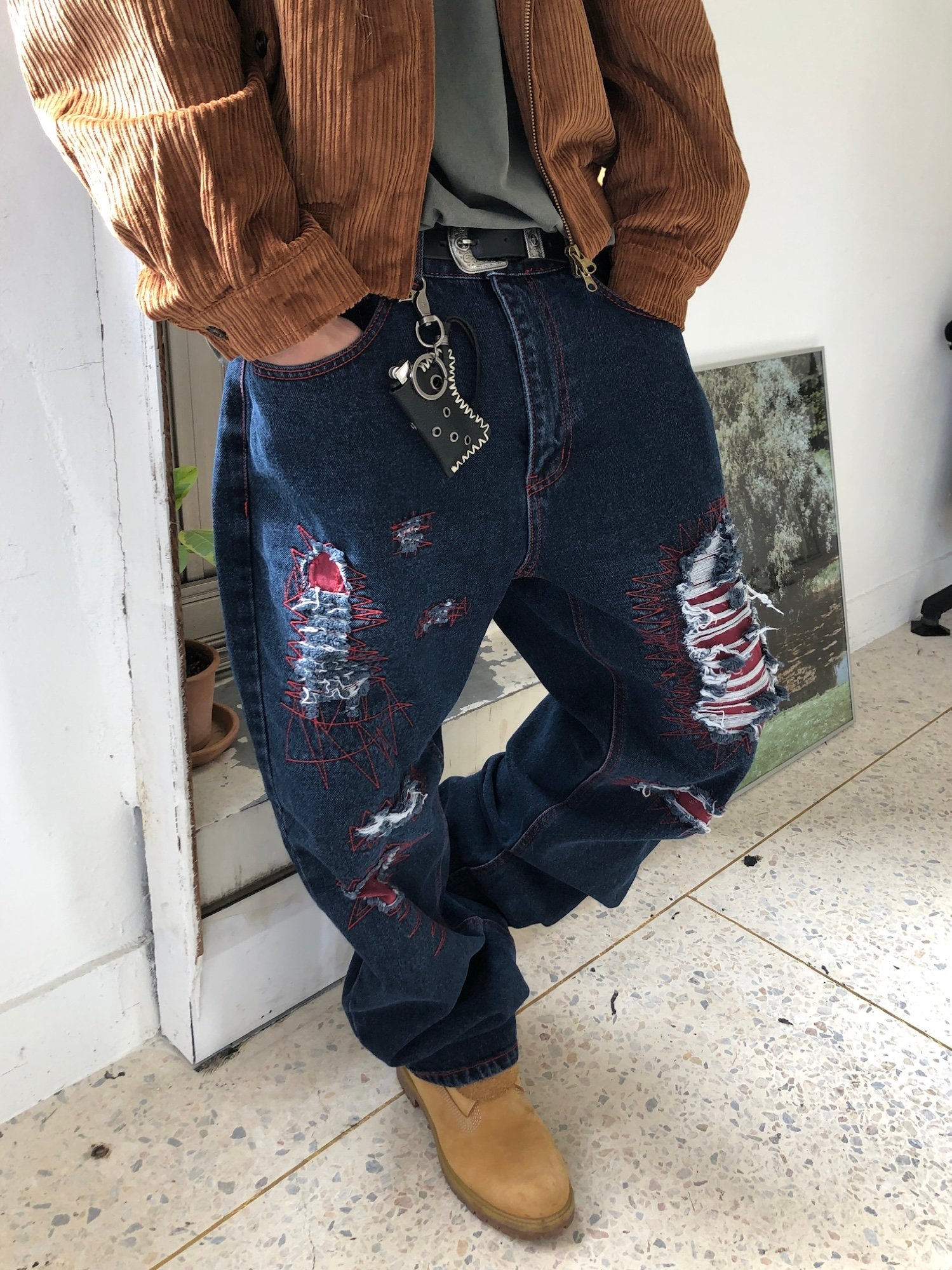 美式街頭 紅色警戒 破壞 直筒 微寬版 牛仔褲 - 1C