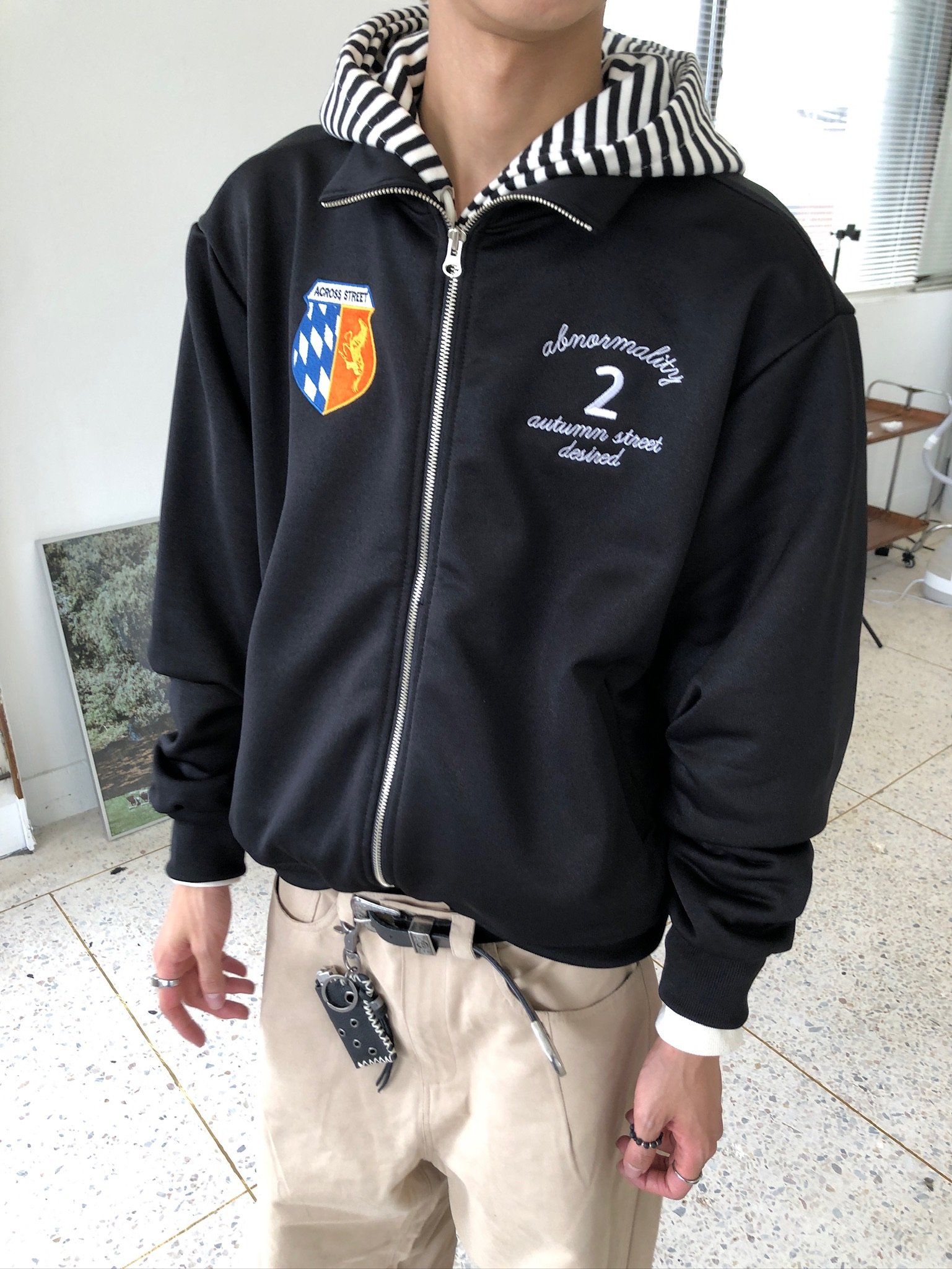 藝術殿堂 高級刺繡 運動街頭 短版 外套 - 3C