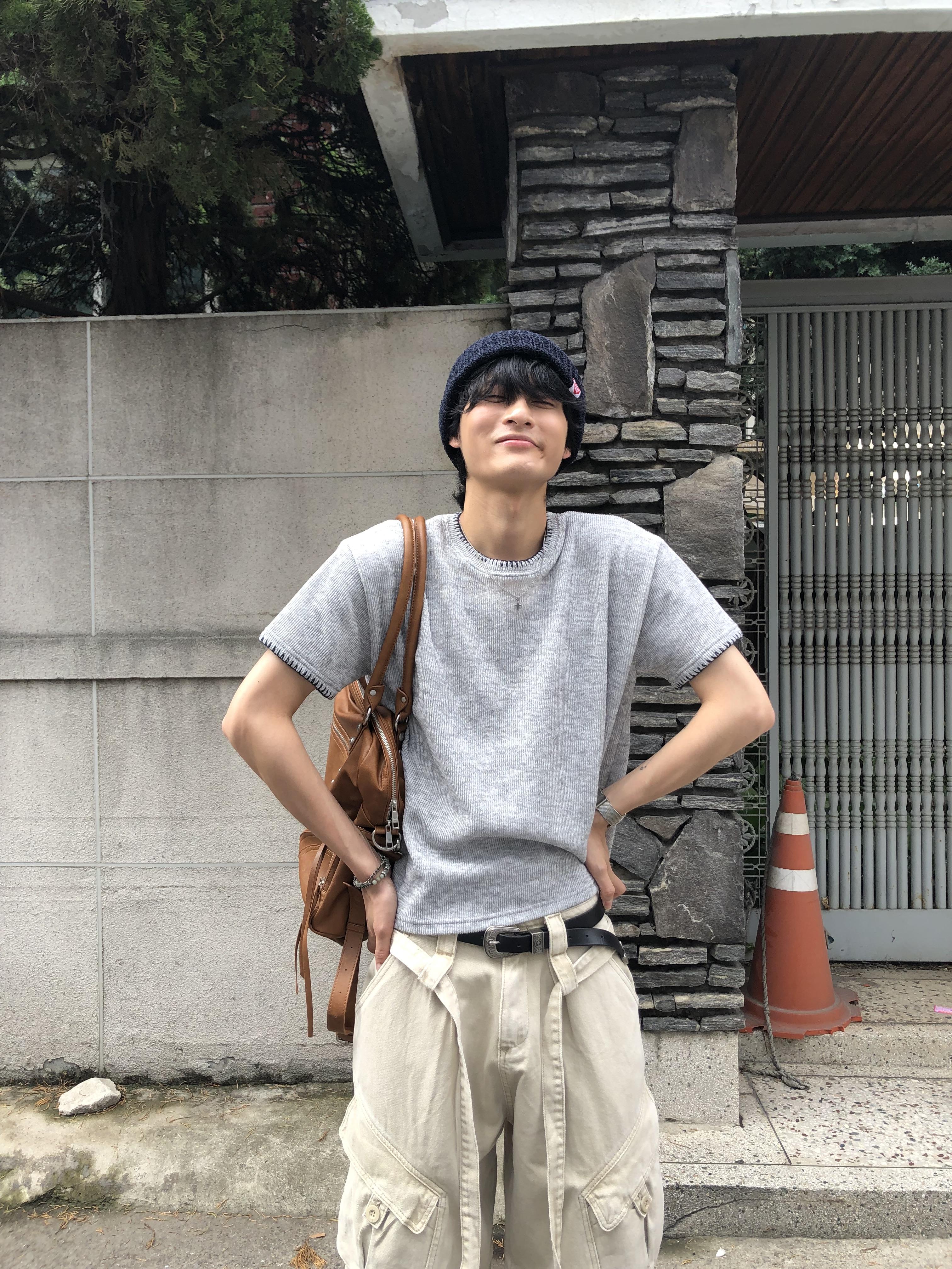 夏季針織 極簡風 經典配色 短版 短袖 上衣 - 6C