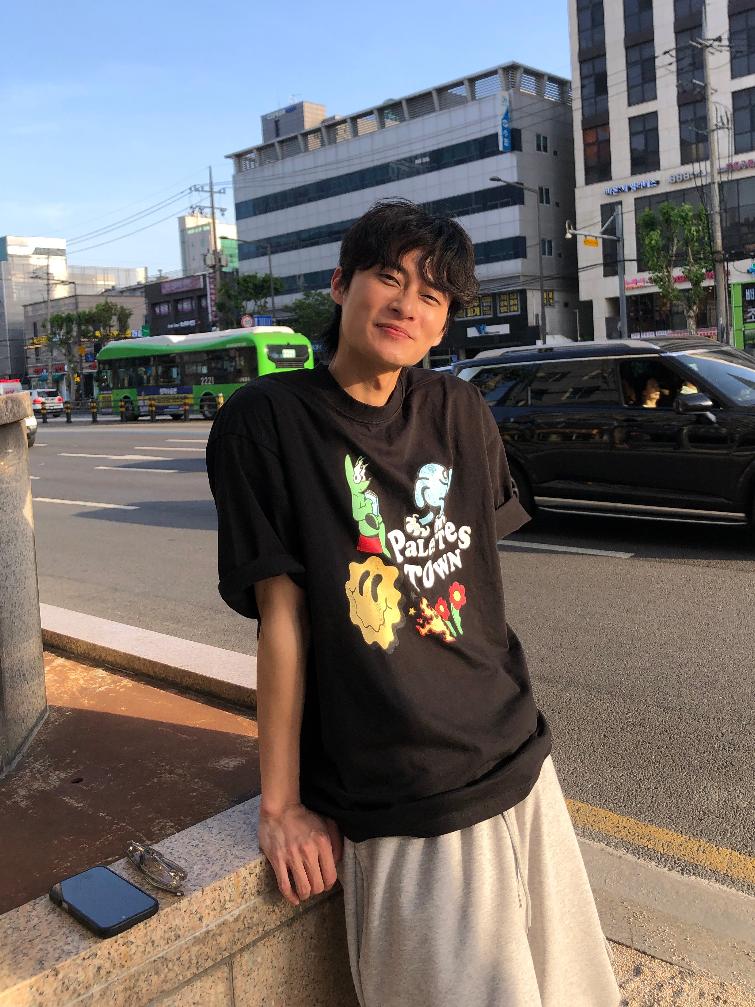 美式街頭彩繪 帥氣可愛風 寬版短袖 - 2C