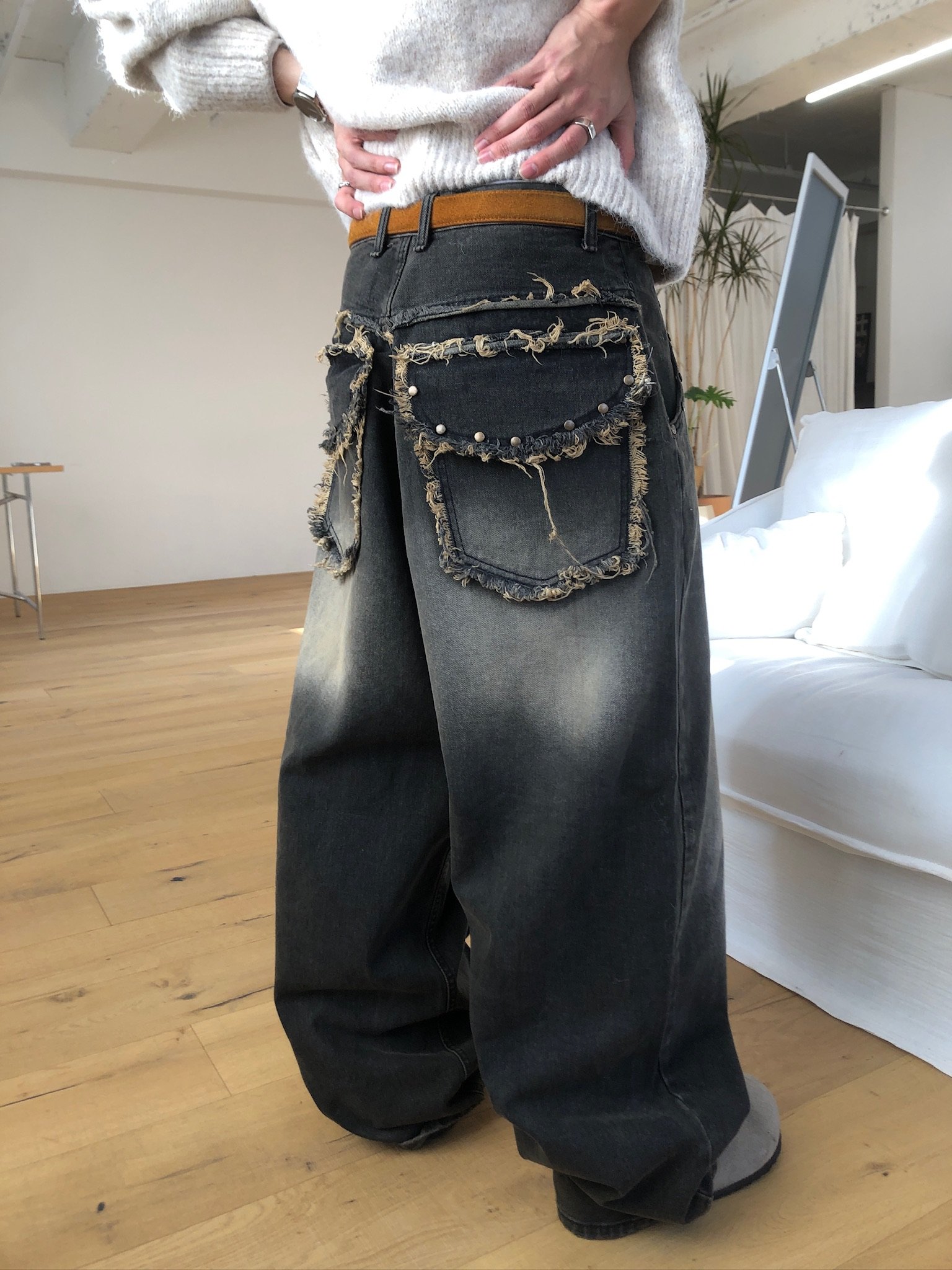 漸層水洗 鑲式卯釘 大口袋 牛仔寬褲 - 2C