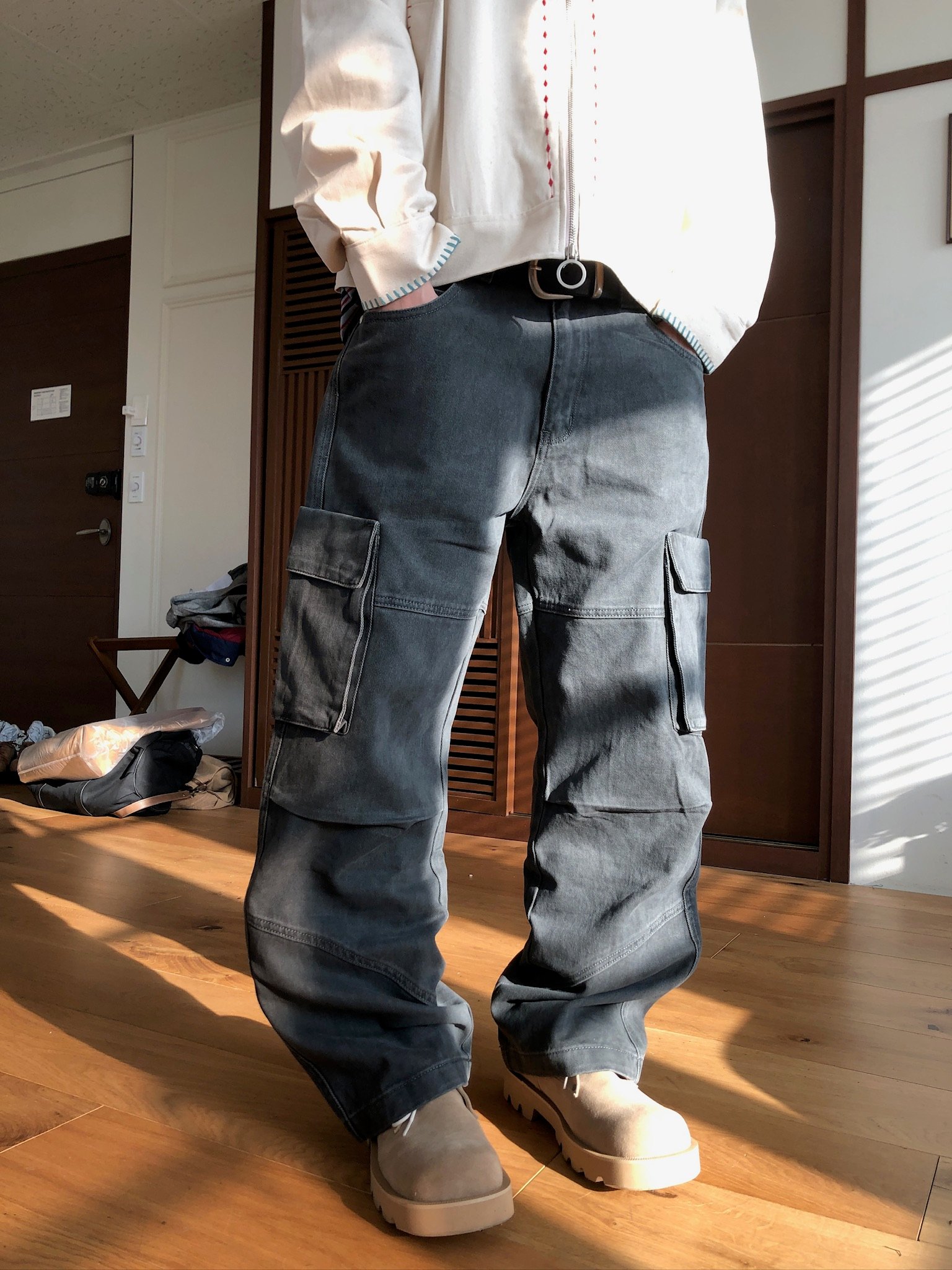 雙膝抓皺 線條結構 直筒寬版 工裝褲 - 2C