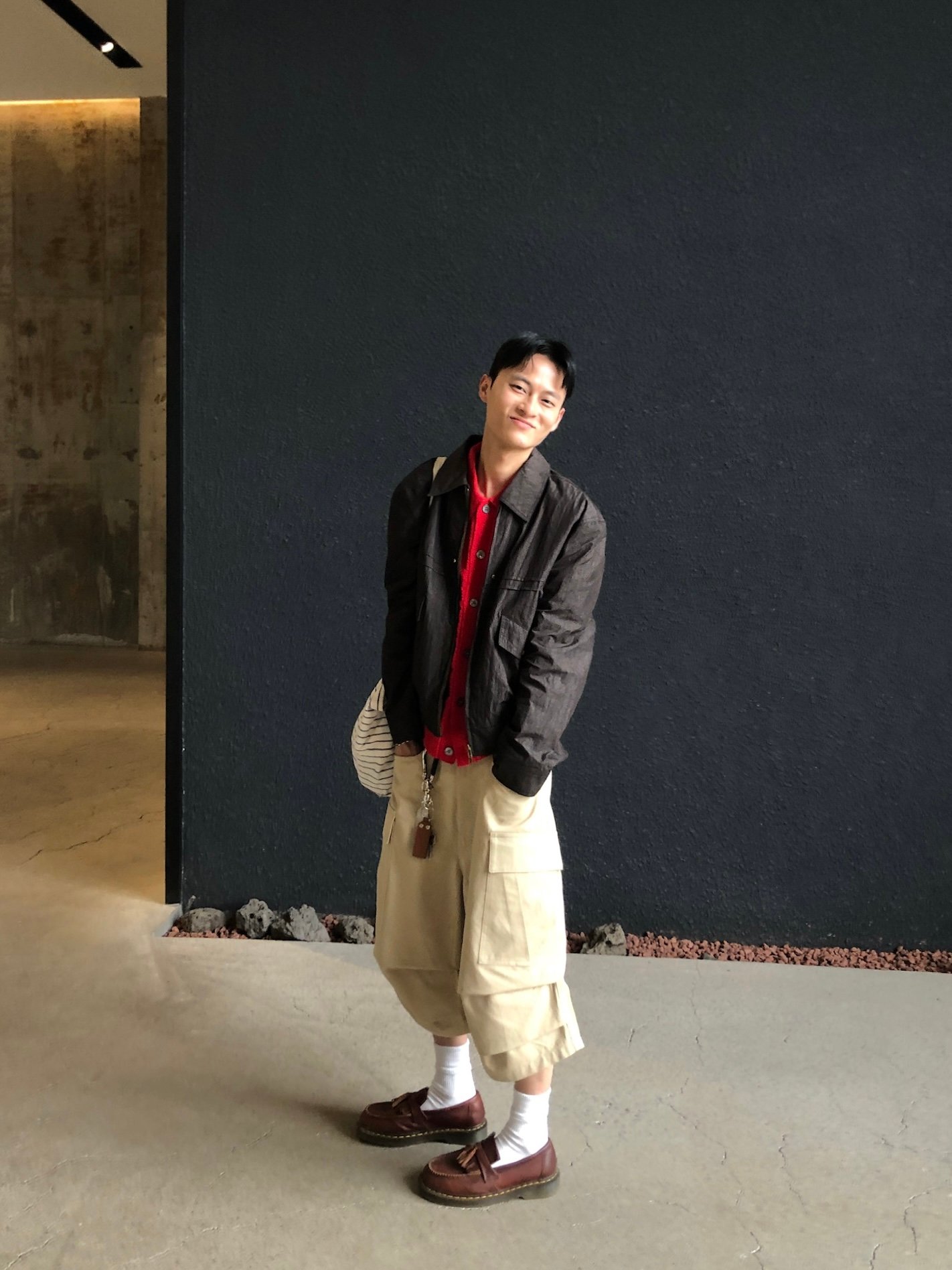 現代首爾 立體抓皺 斜線工裝 7分 短褲 - 2C