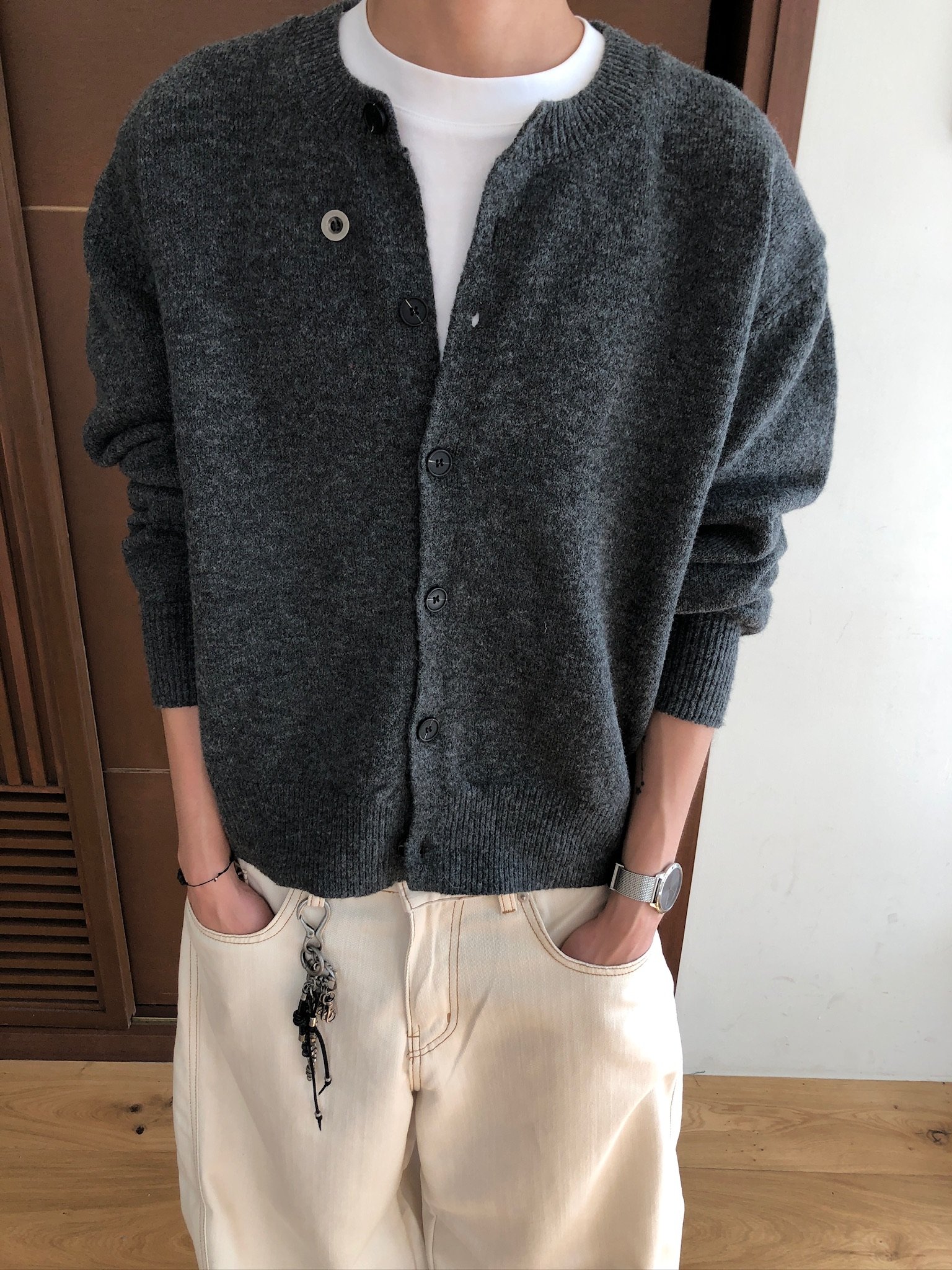 秋冬極簡風 精緻鈕扣 短版針織 羊毛開襟衫 - 3C