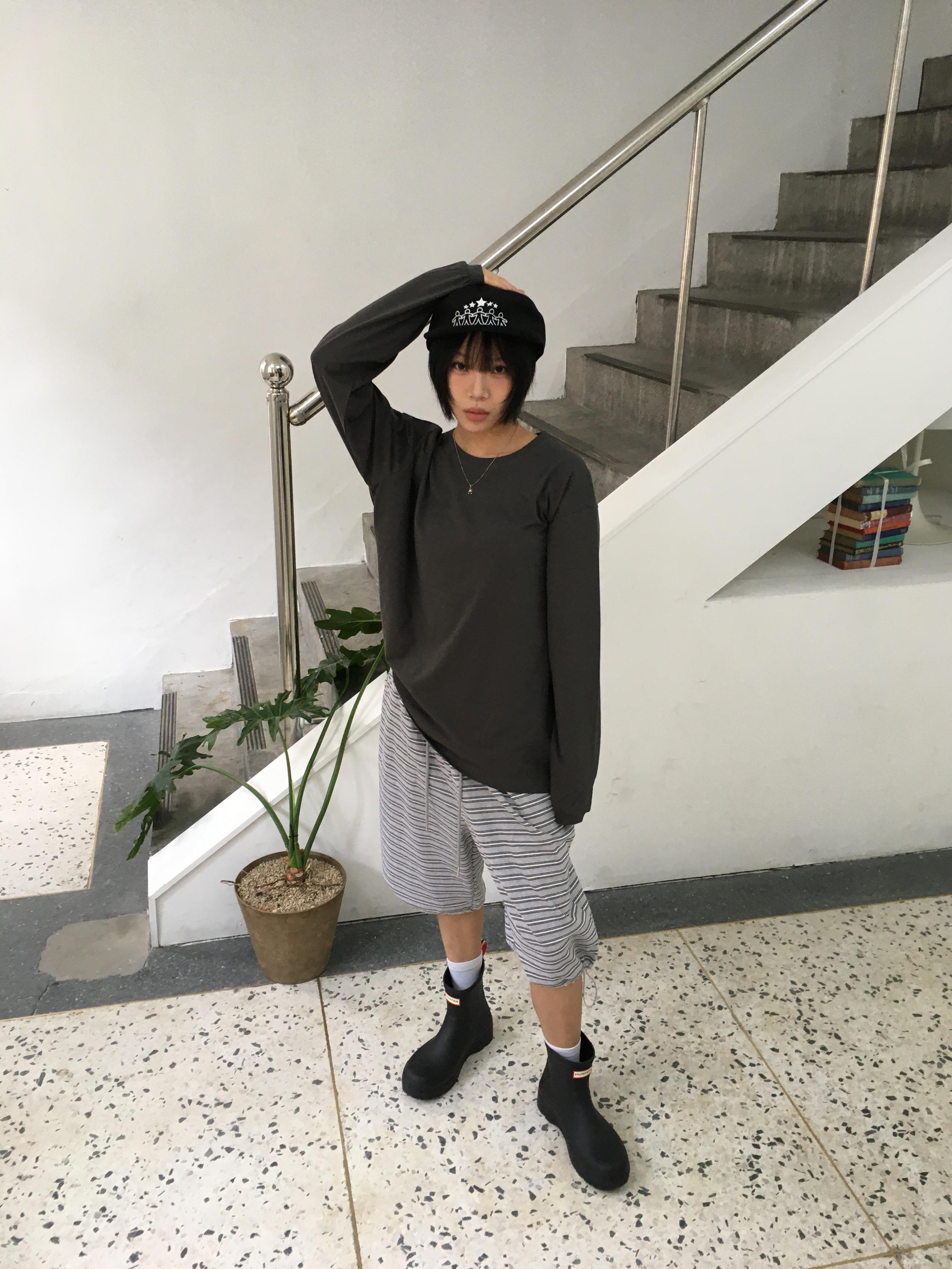 休閒條紋 鬆緊帶 褲管抽繩 7分 棉短褲 - 2C