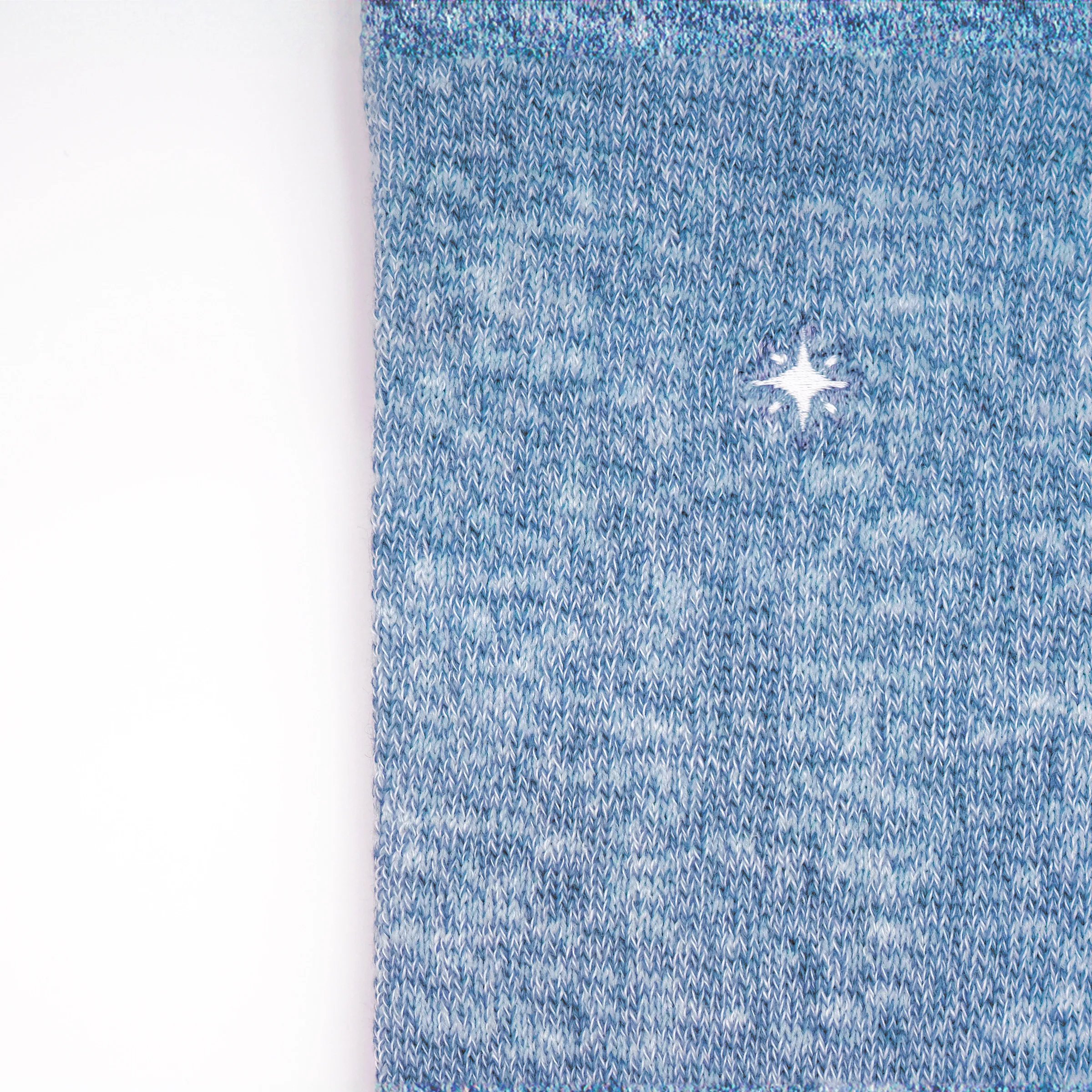 [ Cushion+ ] 氣墊刺繡中筒長襪 (天空藍)