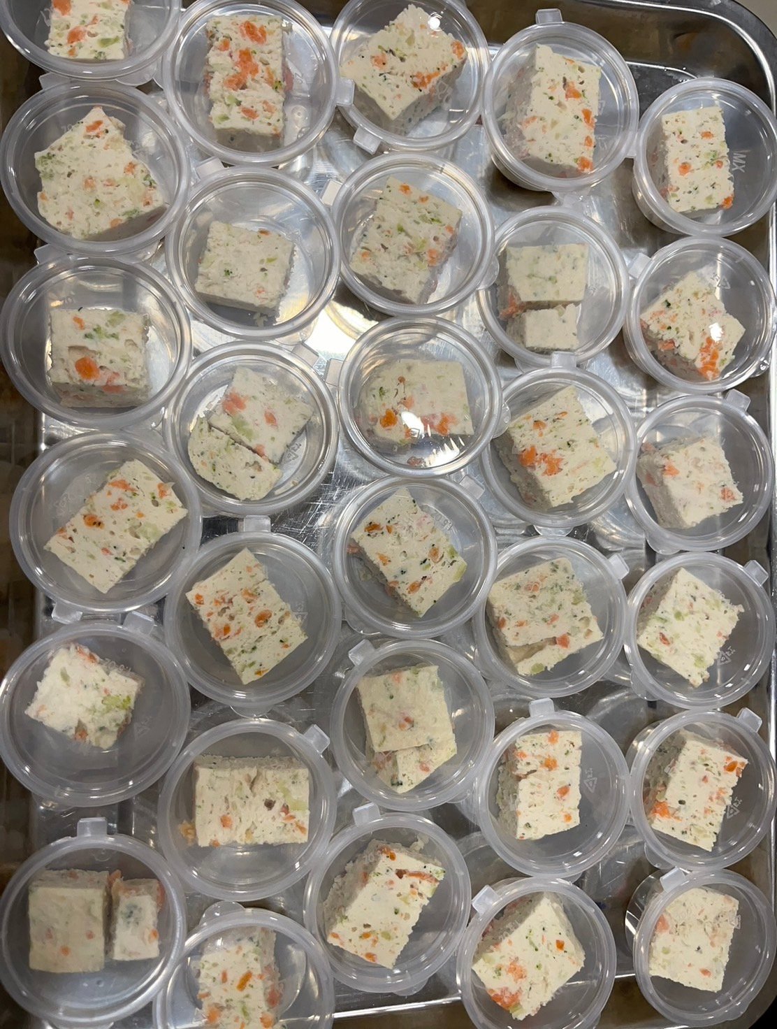 【限冷凍宅配/超商冷凍配送】蒸的雞肉泥塊(原味&年菜系列花椰菜+紅蘿蔔)