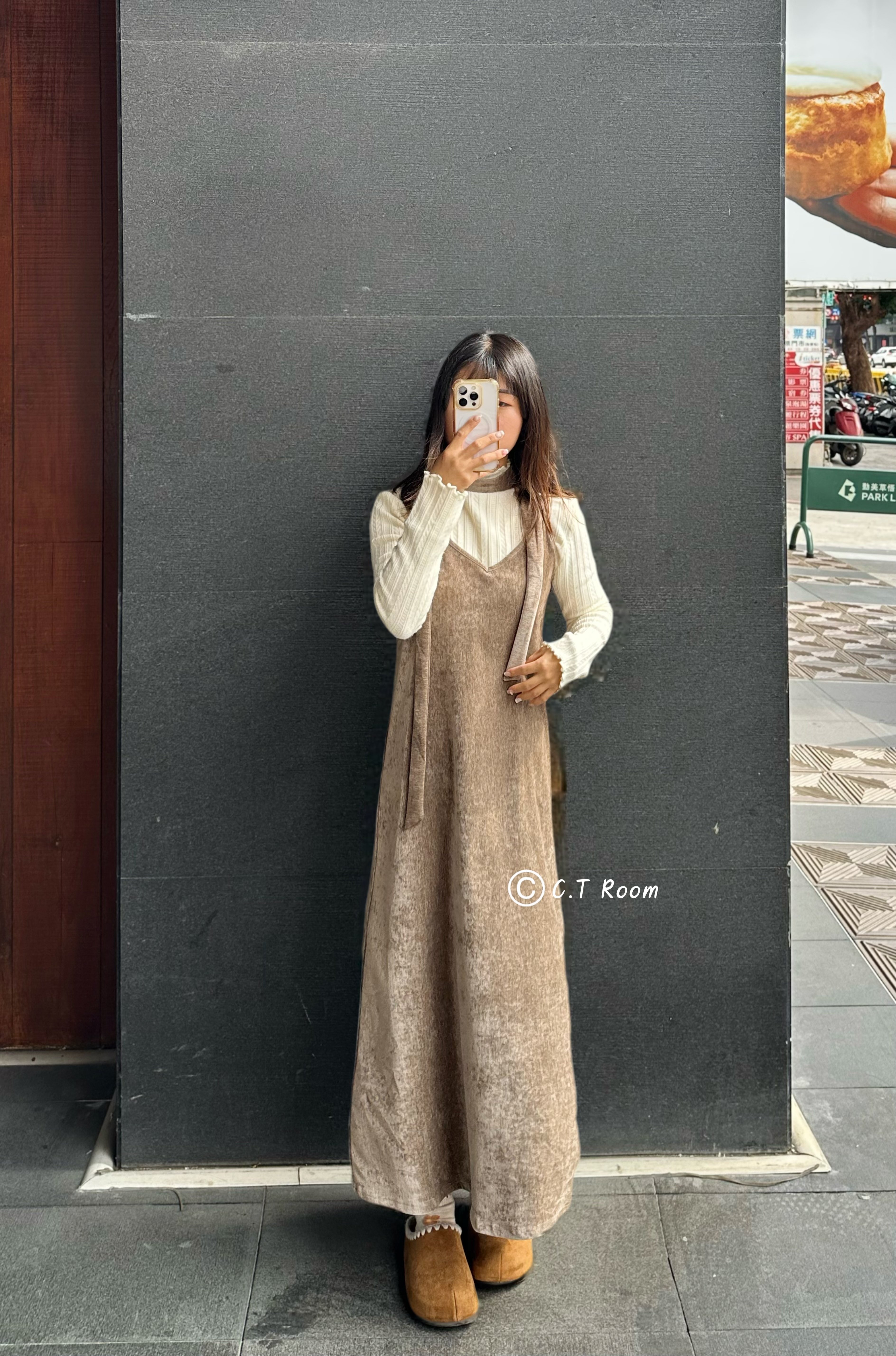 小個子可穿！麂皮絨布細肩可調式洋裝