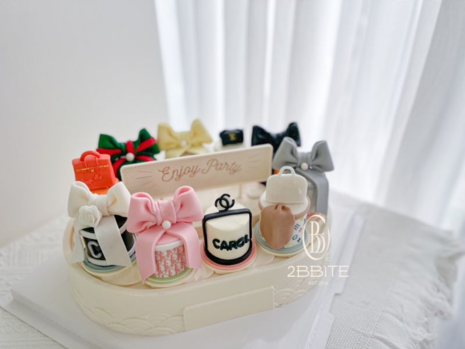 「10入款小蛋糕旋轉機」精品轉轉