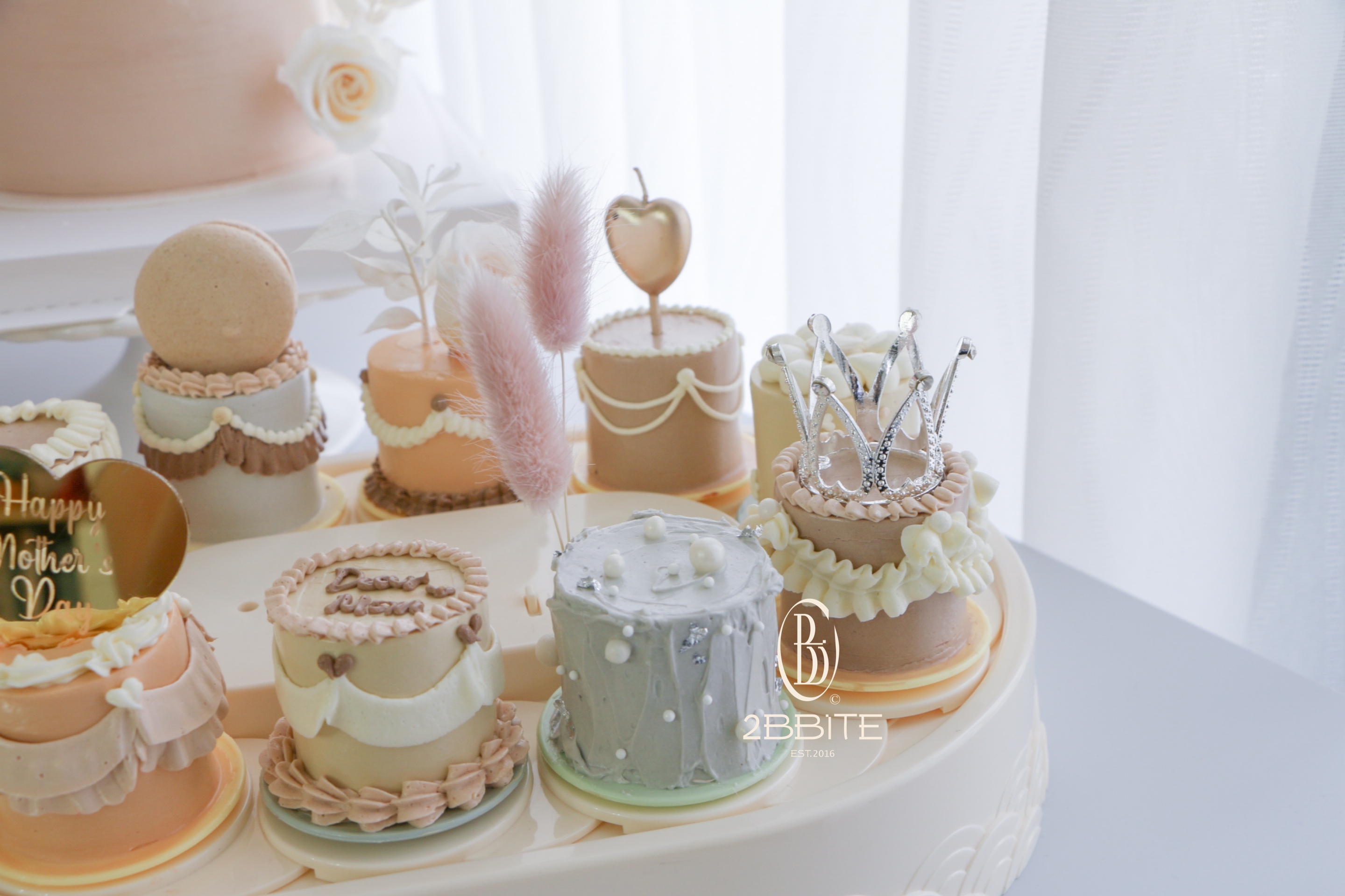 「10入款小蛋糕旋轉機」午後奶茶