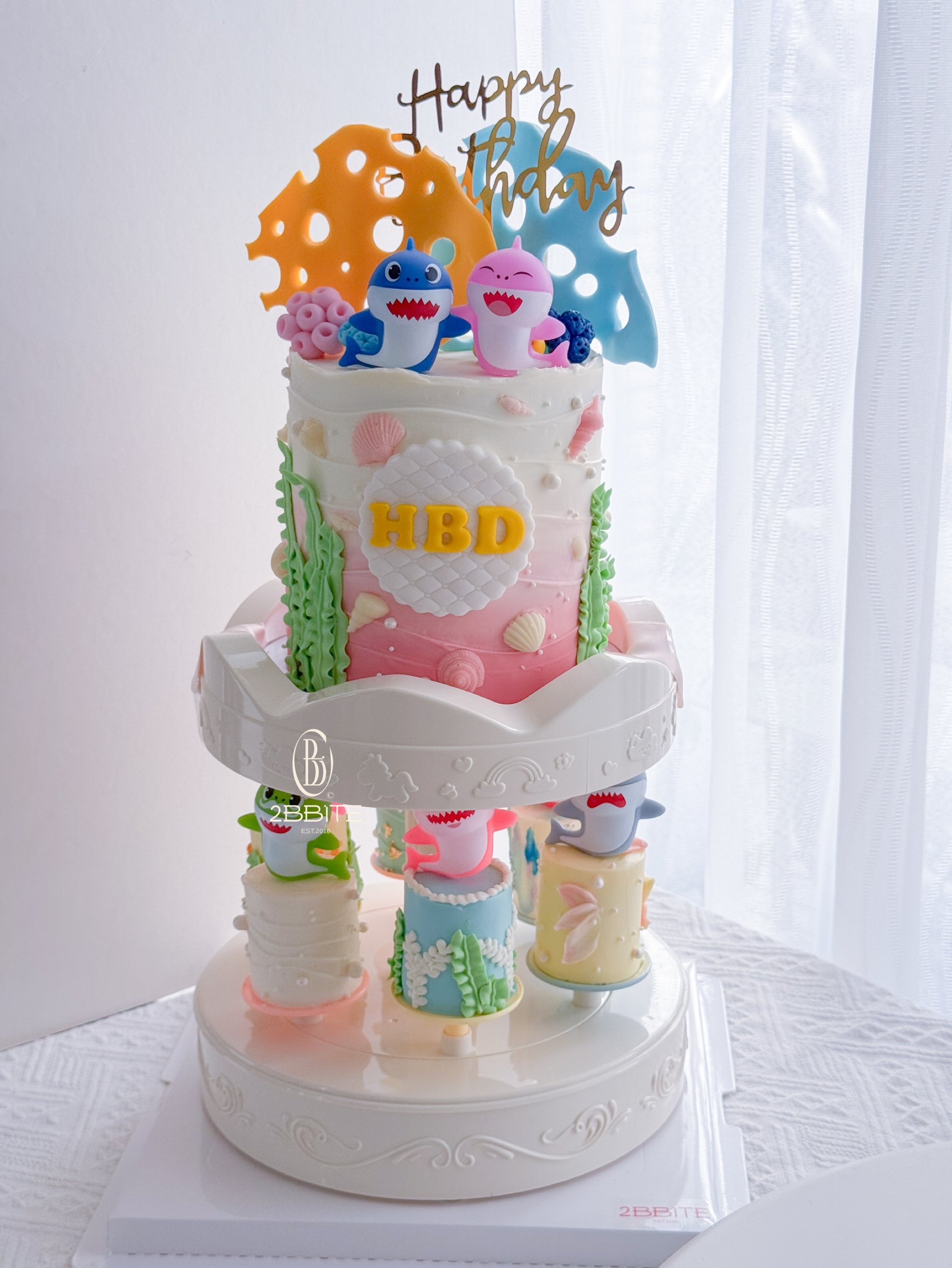 「雙層旋轉機」寶寶鯊魚