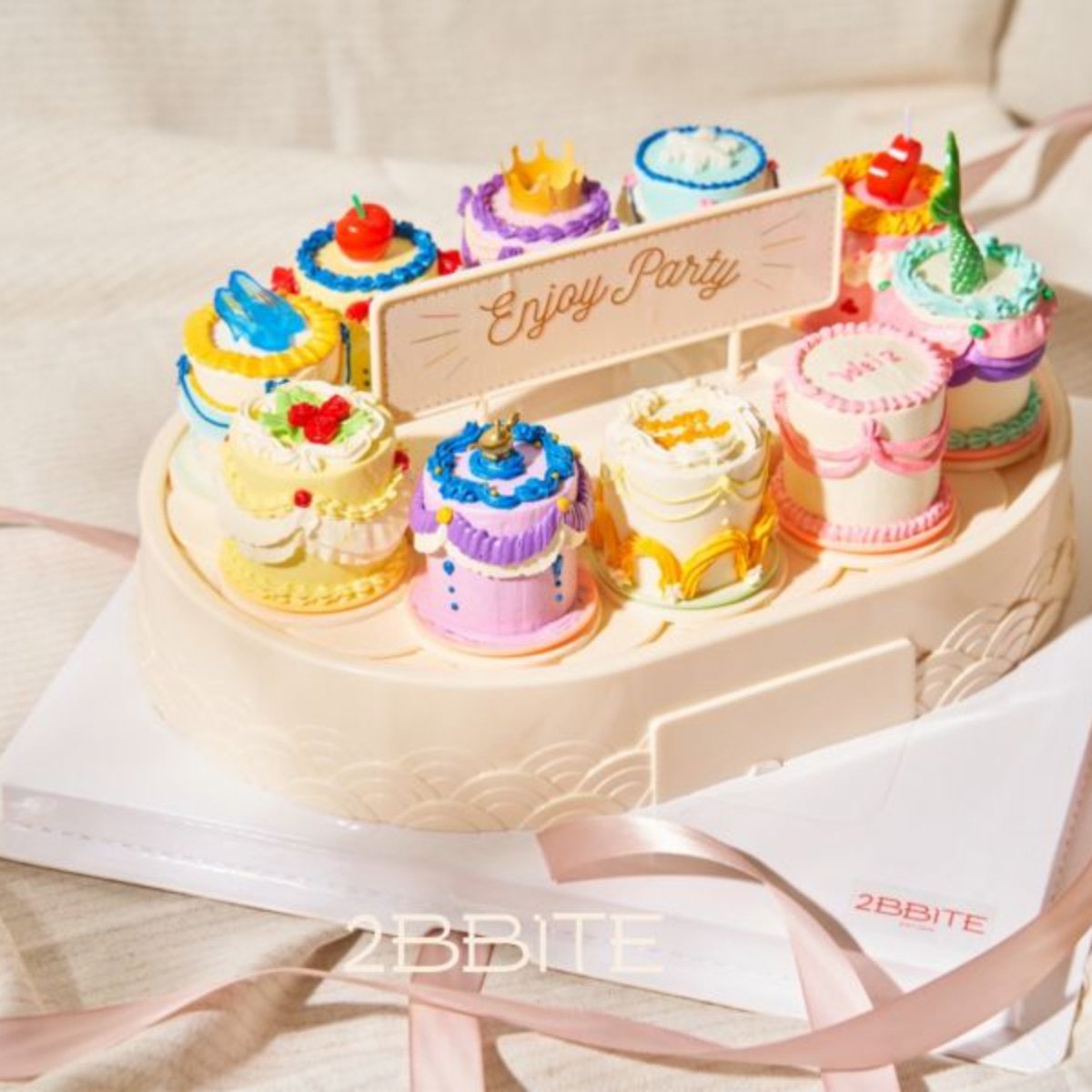 「10入款小蛋糕旋轉機」童話公主