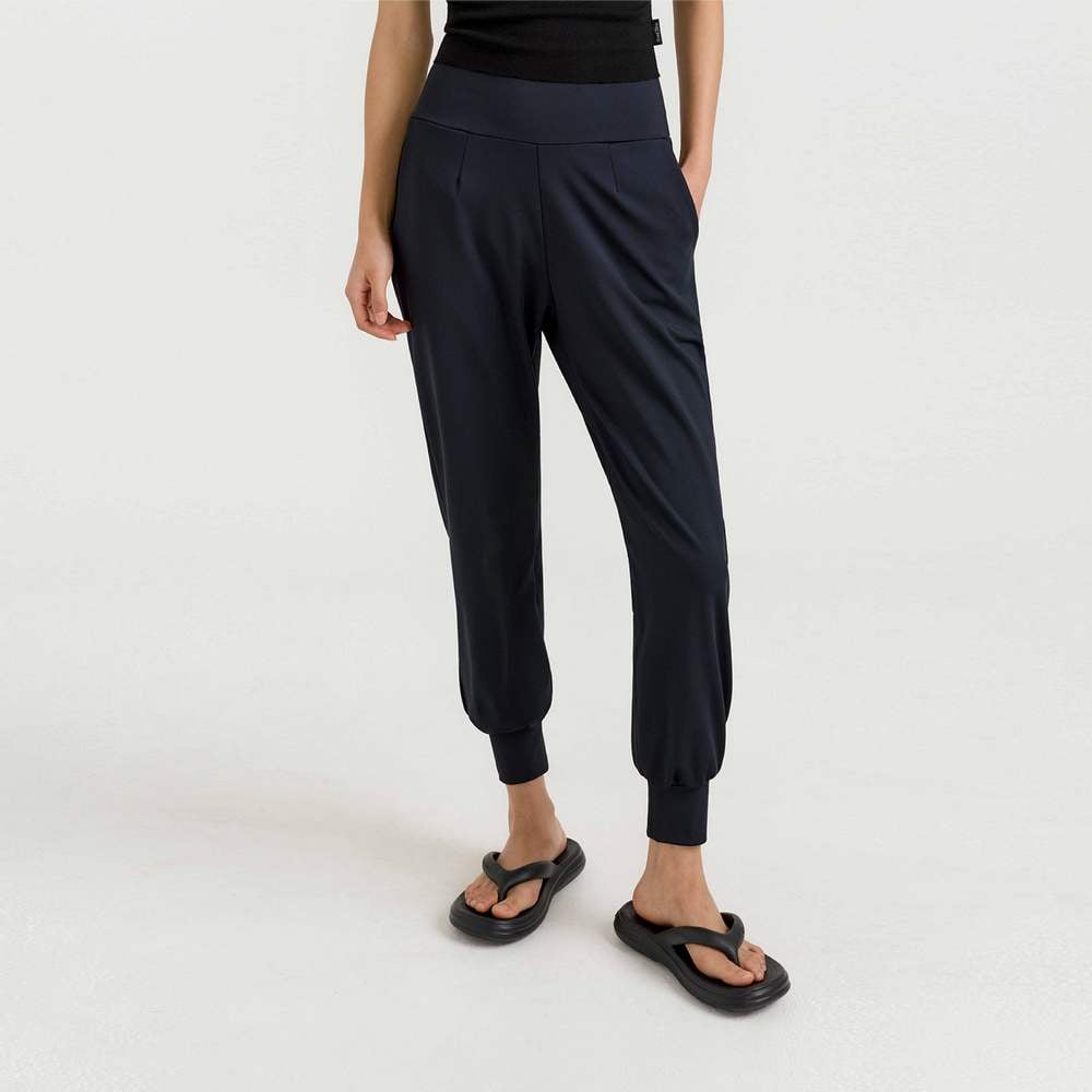 【7色】Front2line Micro Fresh 修身版束腳寬褲 黑色 各類運動適用