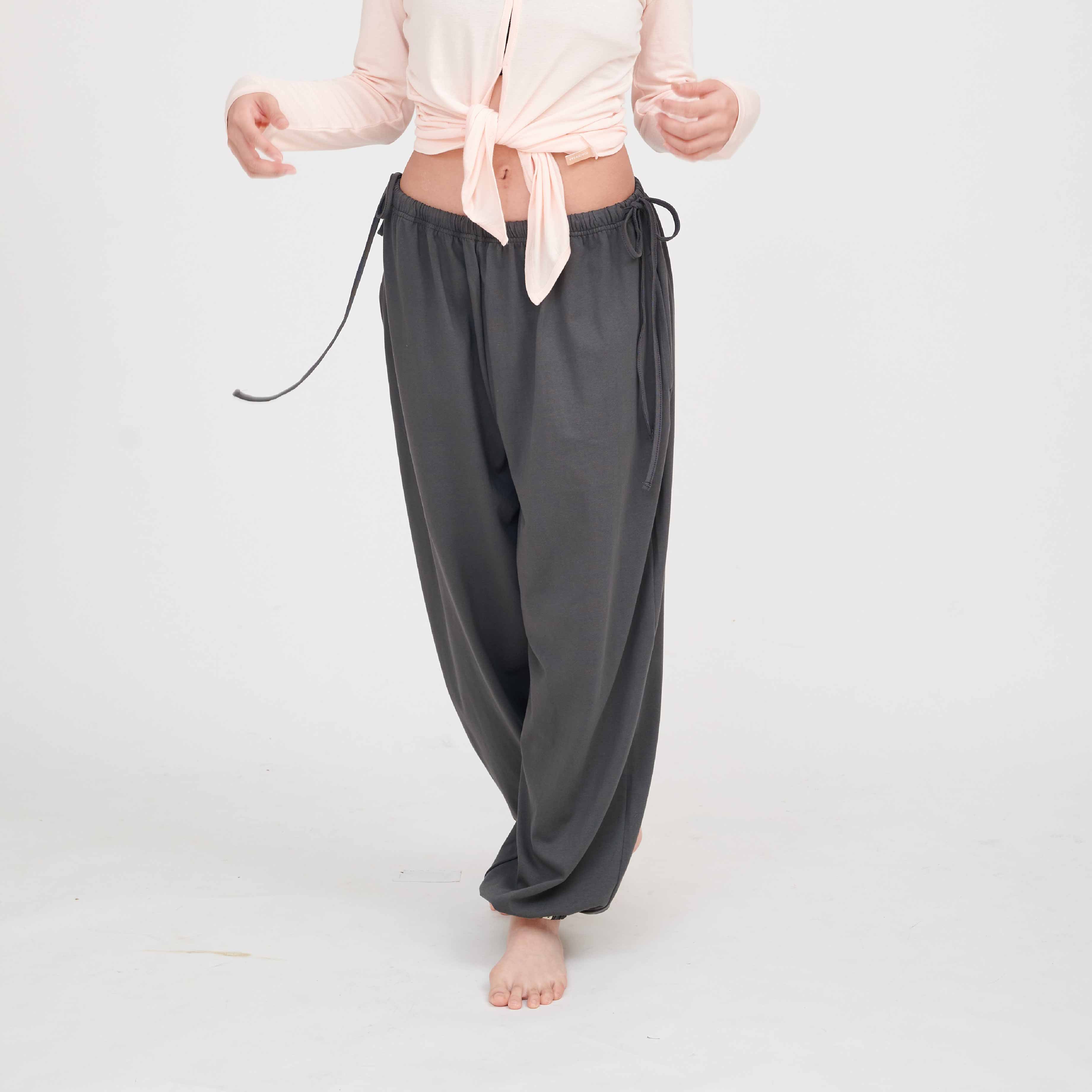 Conchwear 抽繩造型束腳寬褲 木炭灰 CON134CHC